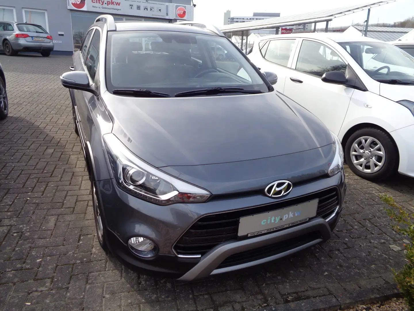 Hyundai i20 Active , Alu,Klima,PDC Gris - 1