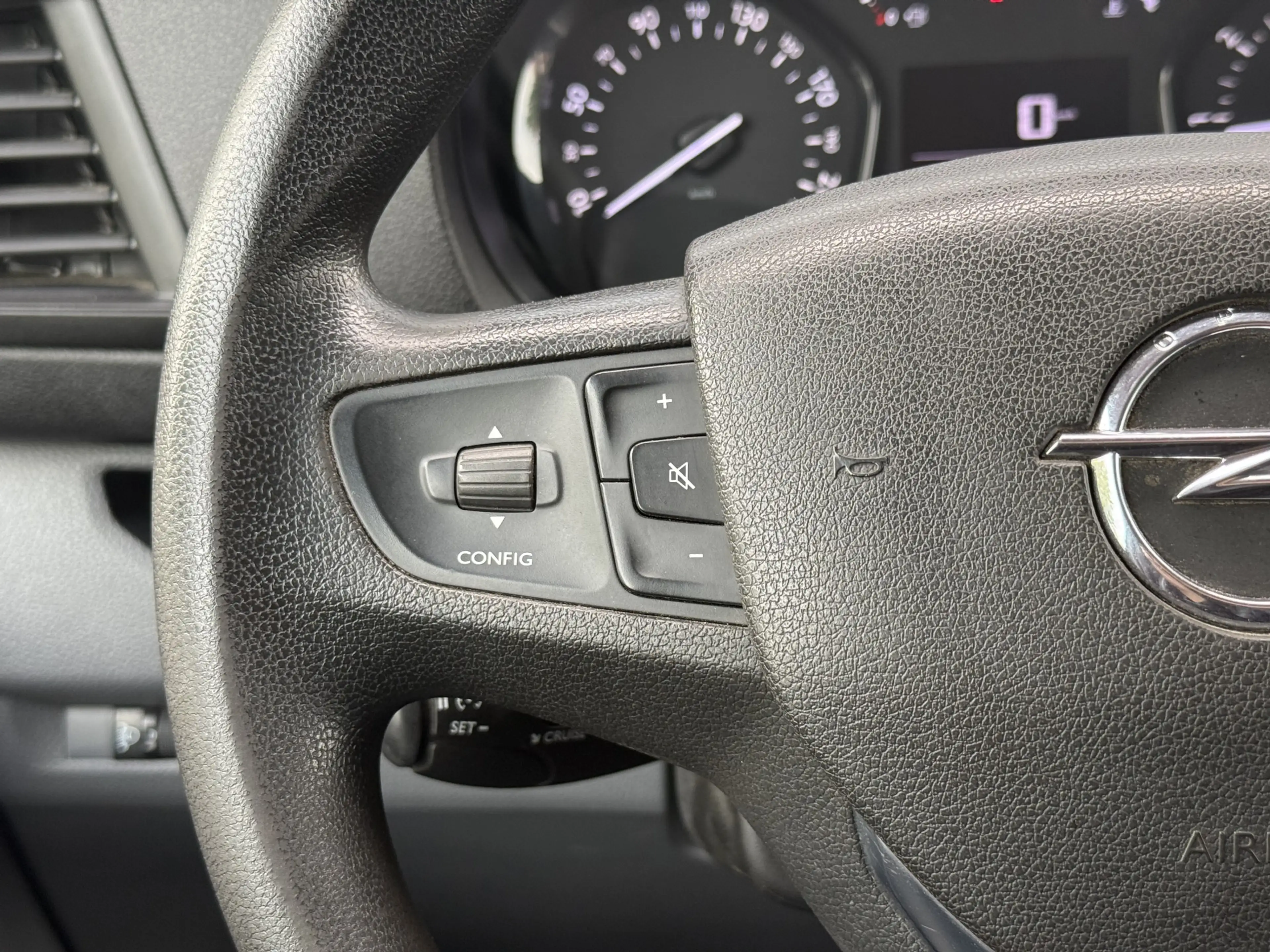Opel Vivaro 2.0 CDTI L3H1 Edition | Navi | Carplay | Camera | — photo 16