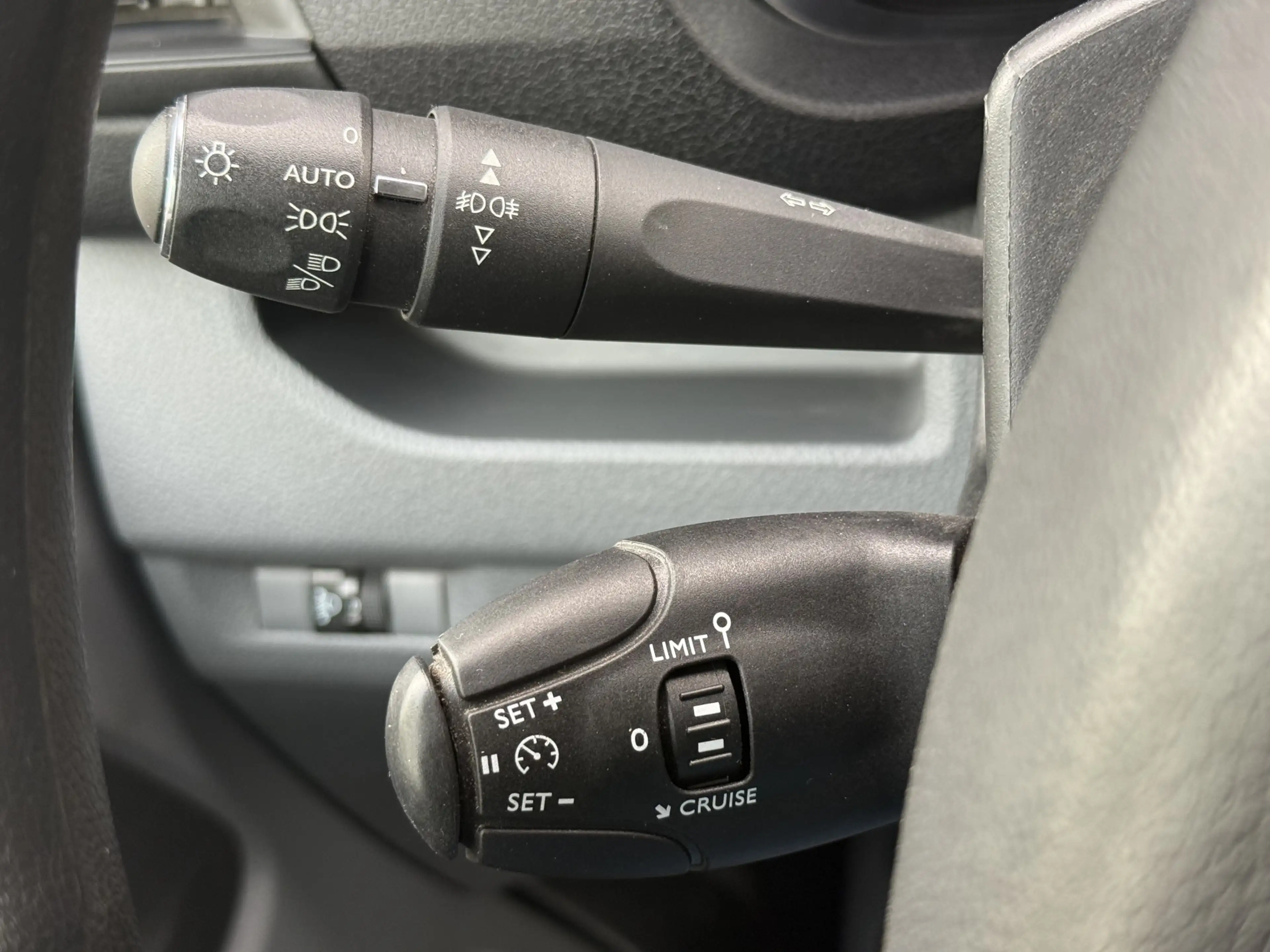 Opel Vivaro 2.0 CDTI L3H1 Edition | Navi | Carplay | Camera | — photo 18