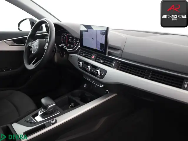 Audi A4 view 10