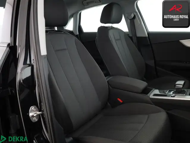 Audi A4 view 11