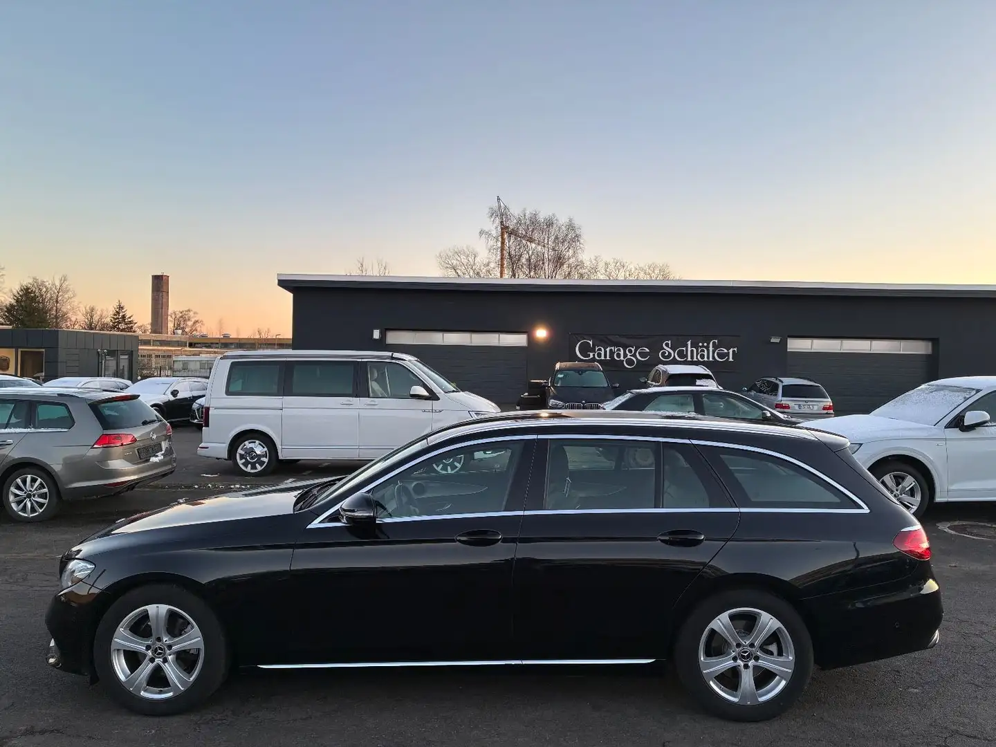 Mercedes-Benz E 200 T Avantgarde Widescreen Multibeam Kamera Schwarz - 2