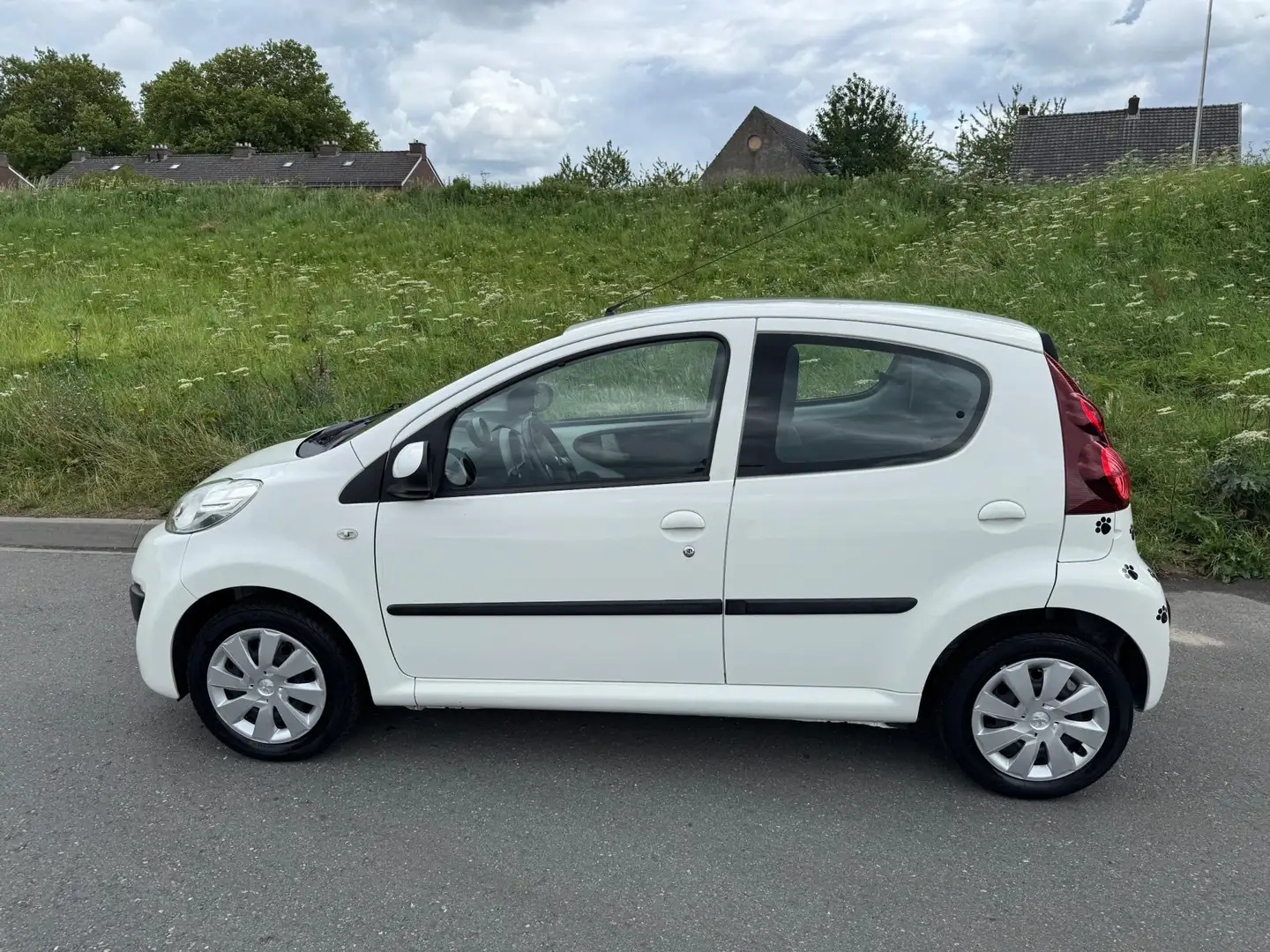 Peugeot 107 1.0 Active 5Drs Airco Wit - 2