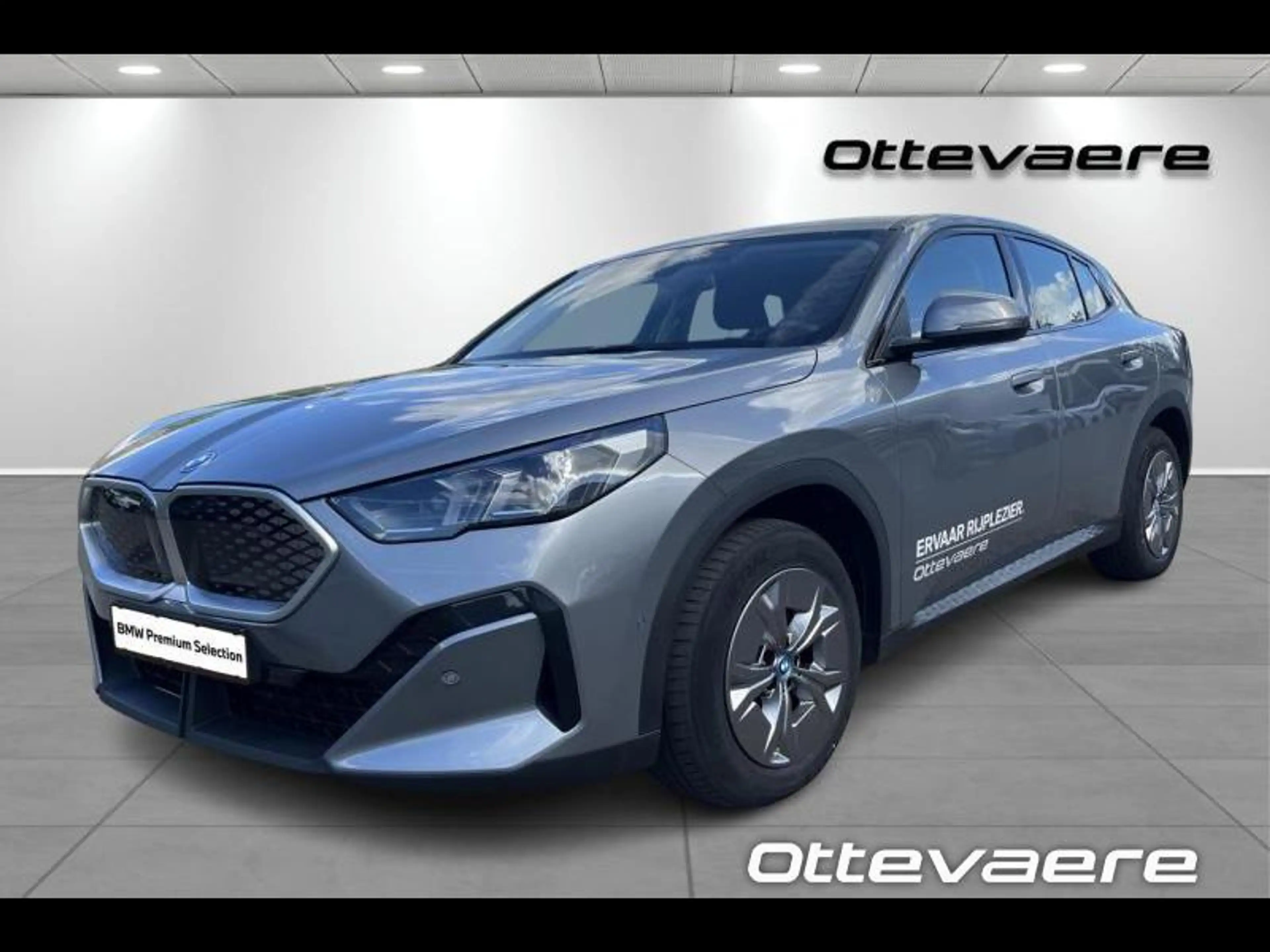 BMW iX2 eDrive20