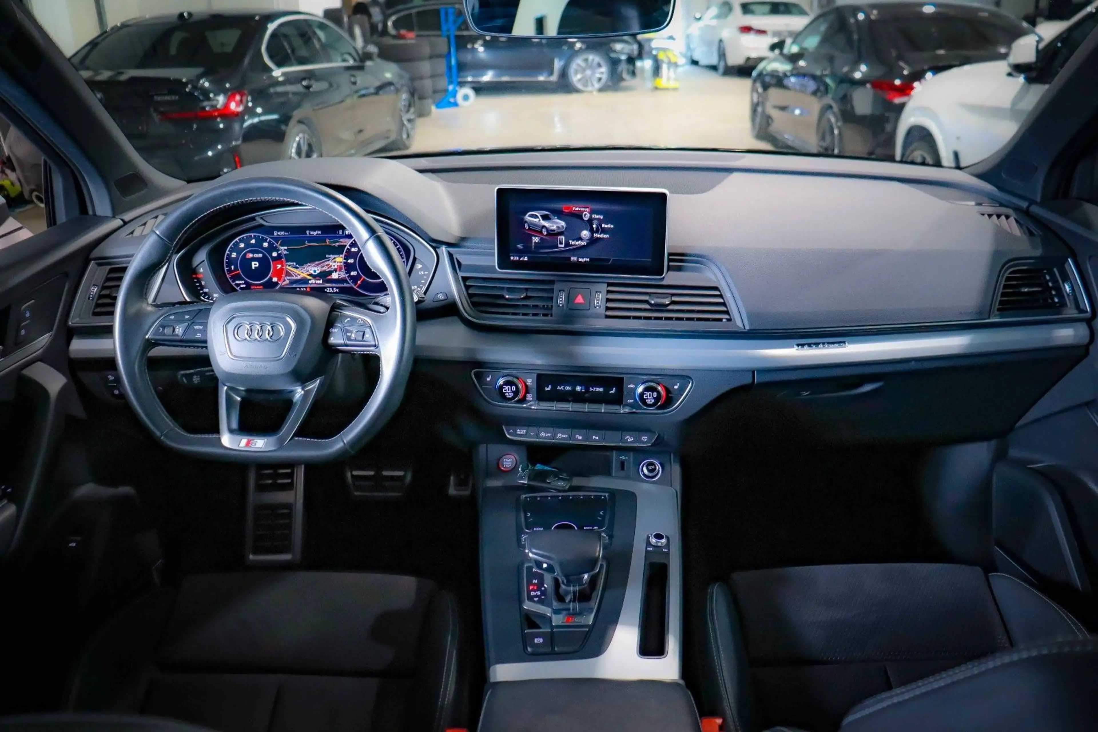 Audi SQ5 3.0 quattro PANO*B&O*MATRIX*KEYLES*VOLL*ACC — photo 15