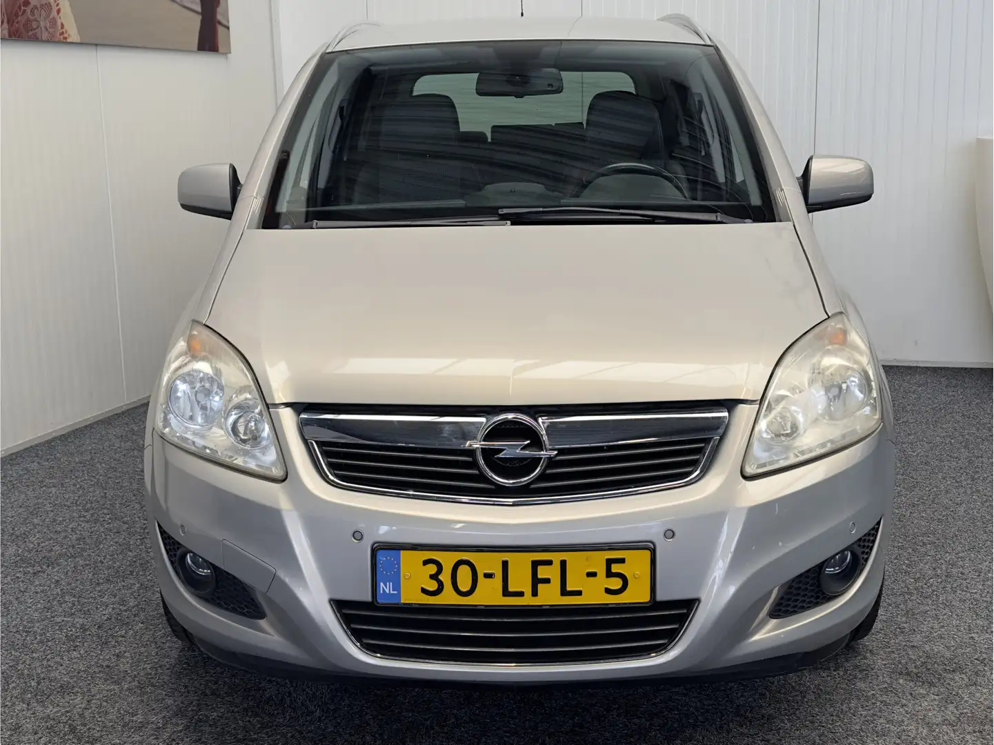 Opel Zafira 1.8 Cosmo 7 PERSOONS CRUISE CONTROL CLIMATE CONTRO Beige - 2