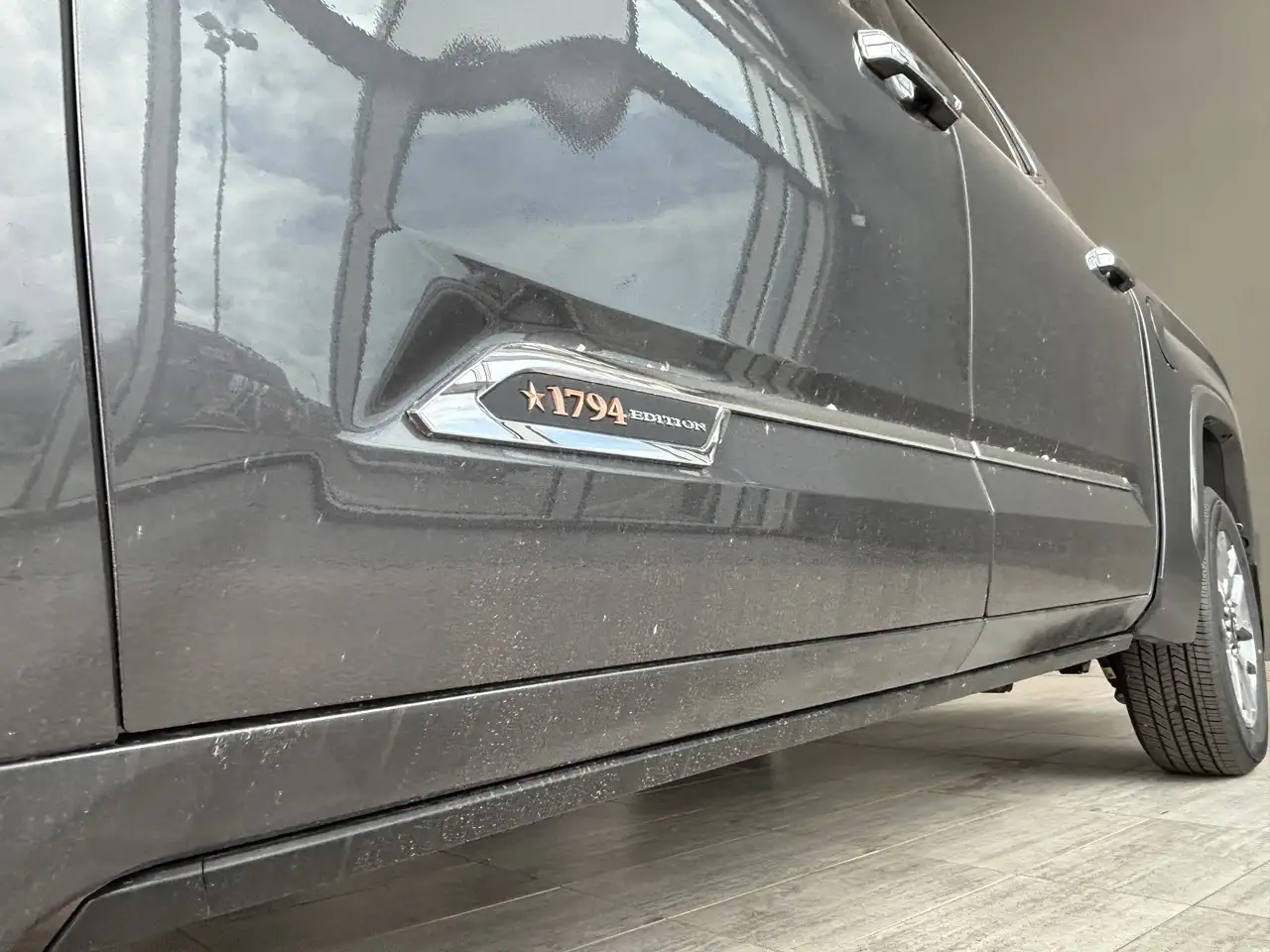 Toyota Tundra снимка Toyota Tundra