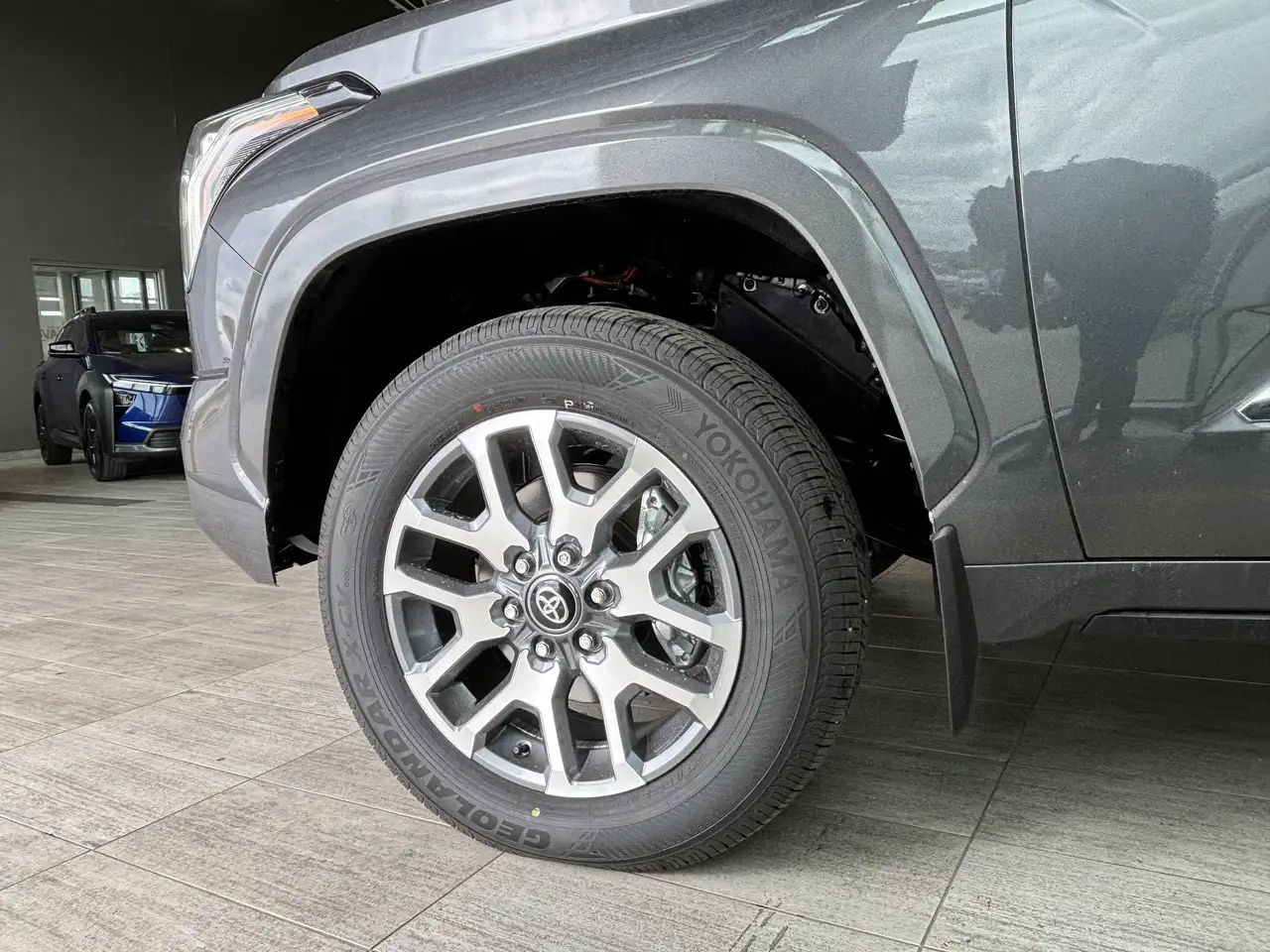Toyota Tundra снимка Toyota Tundra