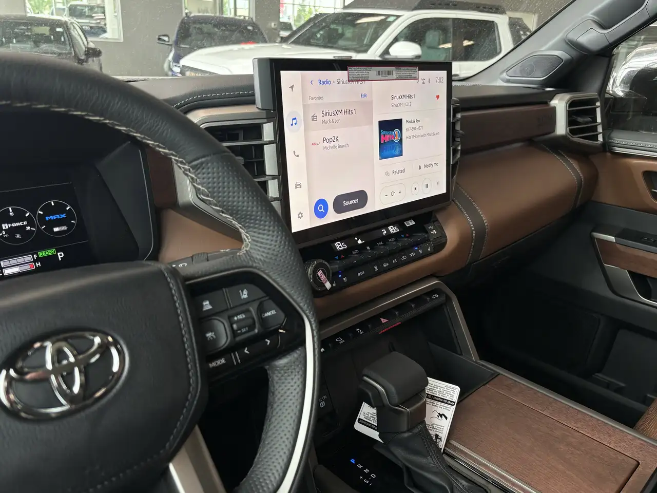 Toyota Tundra снимка Toyota Tundra