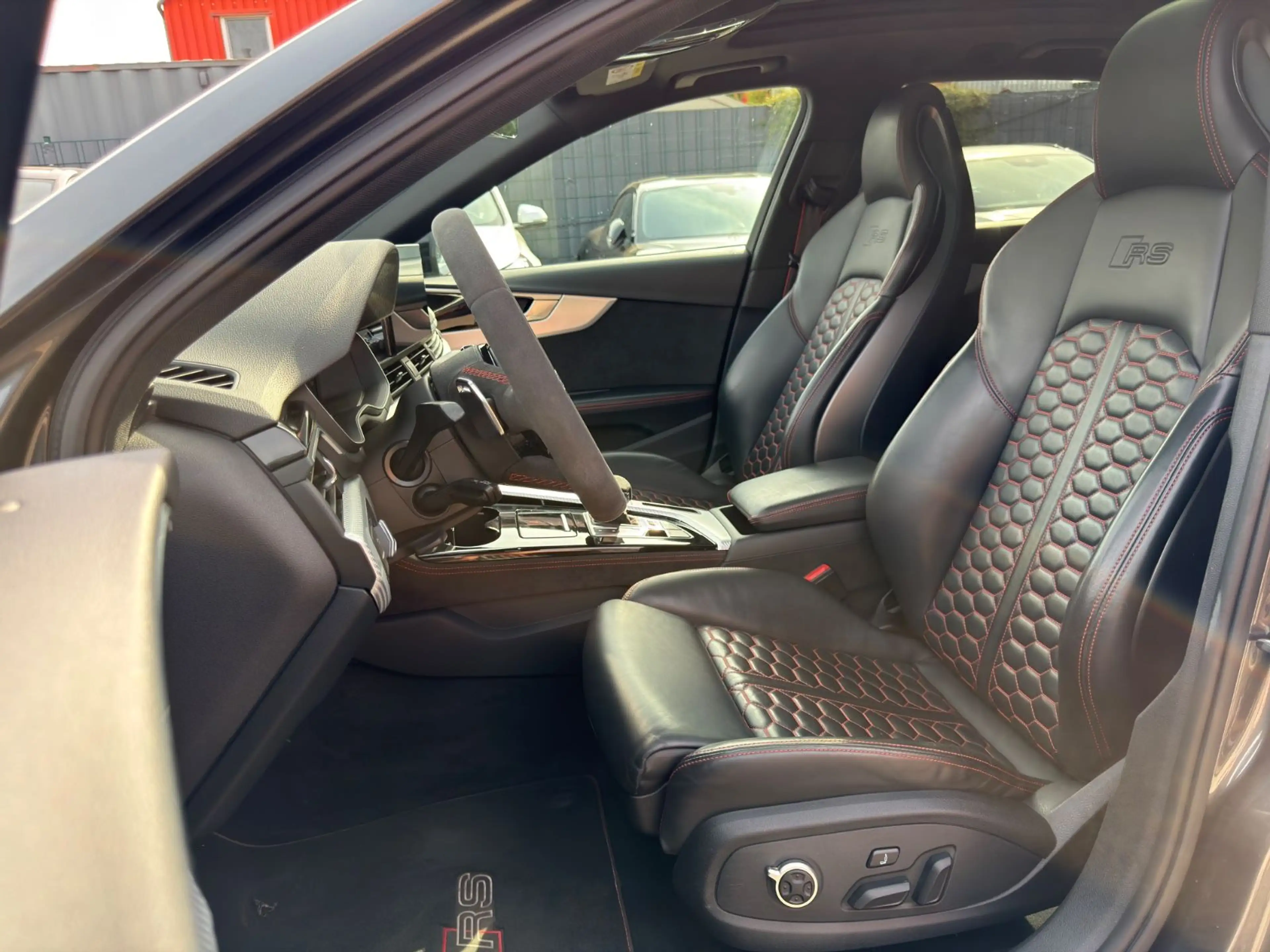 Audi RS4 Avant 2.9 TFSI quattro/Matrix/Pano/360/Nappa — photo 14