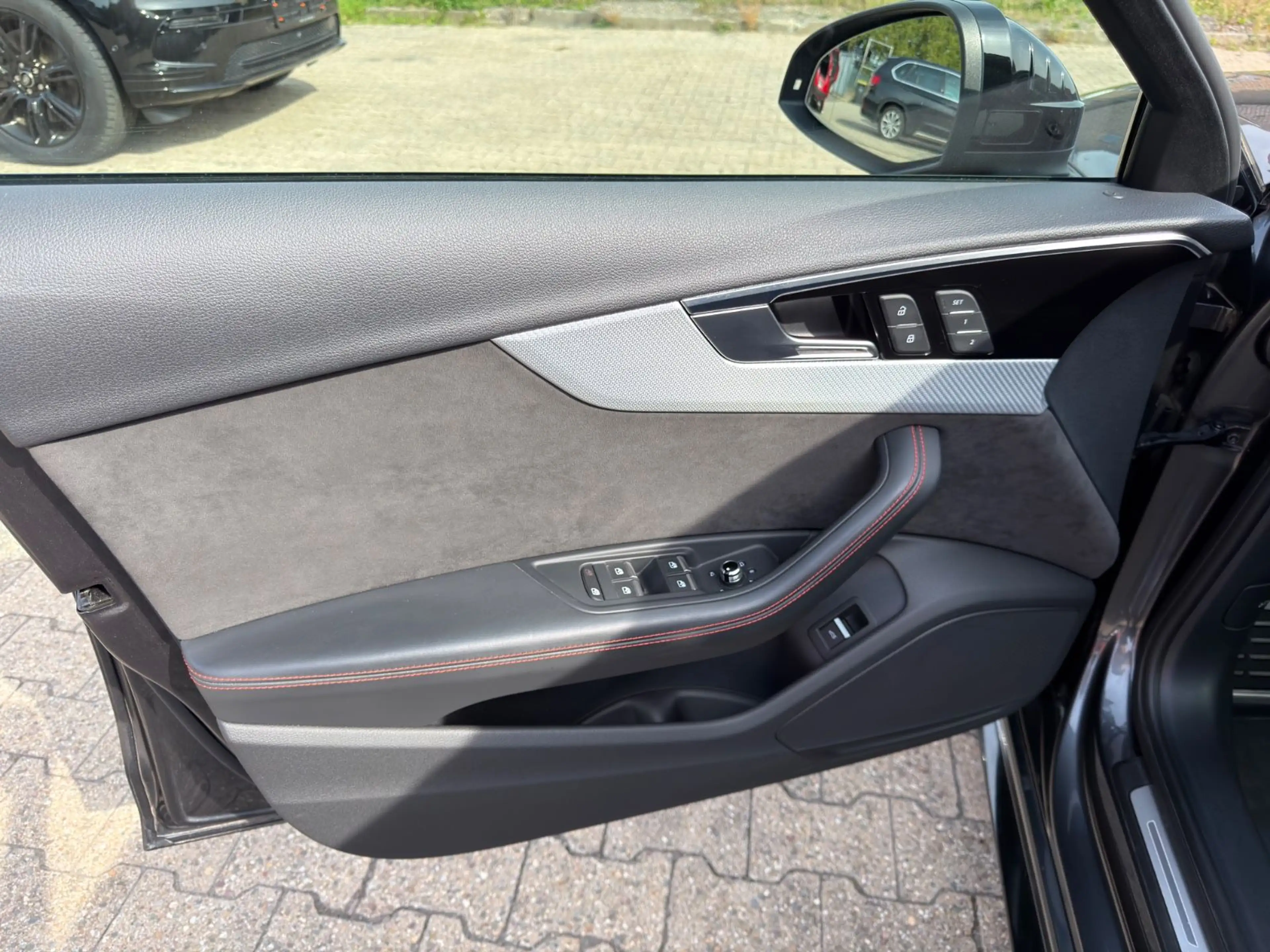 Audi RS4 Avant 2.9 TFSI quattro/Matrix/Pano/360/Nappa — photo 12