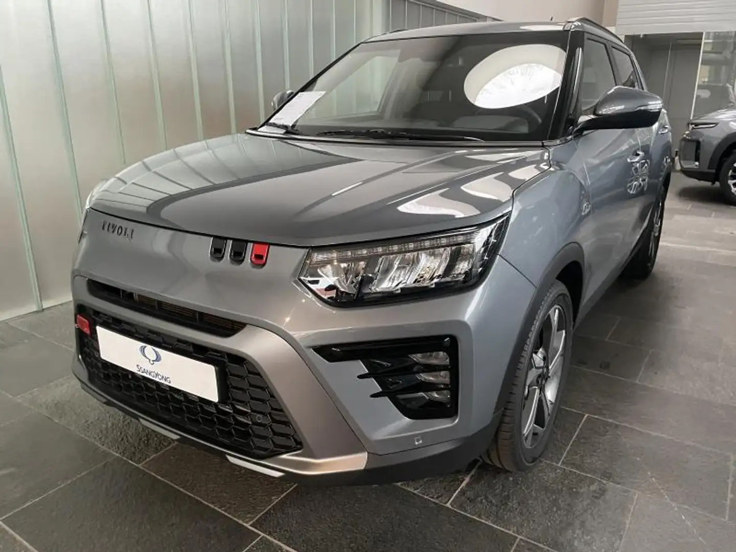 SsangYong Tivoli SAPPHIRE MODEL 2024 Gris - 1