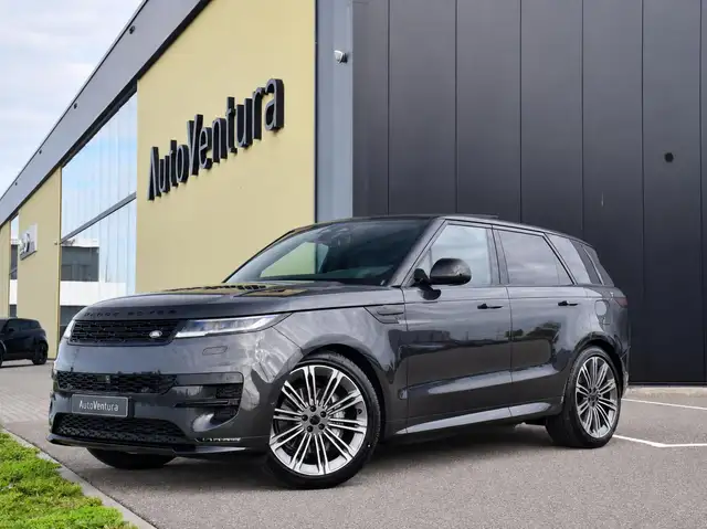Land Rover Range Rover Sport view 2