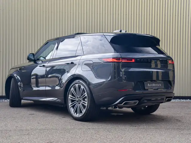 Land Rover Range Rover Sport view 11