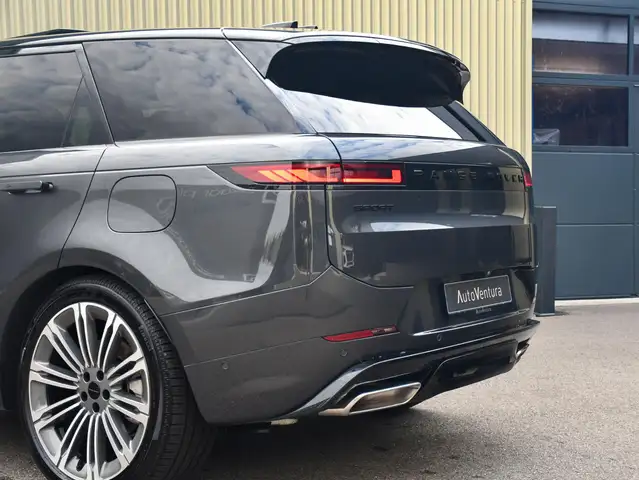 Land Rover Range Rover Sport view 14