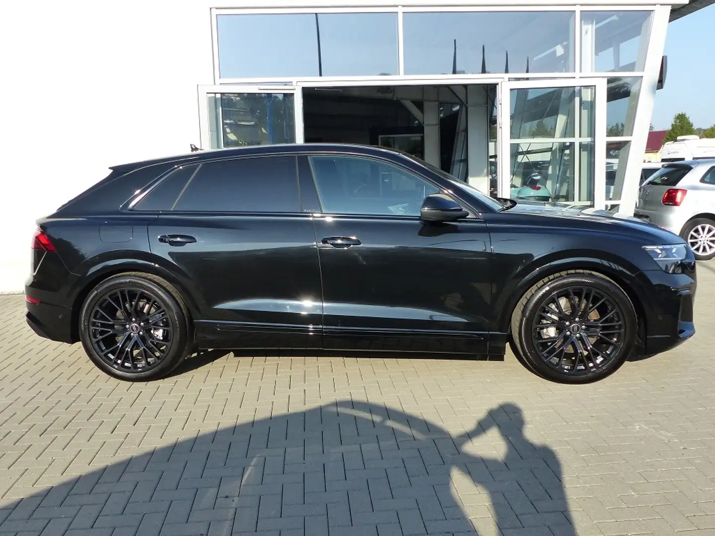 Audi Q8 50 TDI quattro Tiptronic S line *AHK*LED*Sthz**B& Schwarz - 2