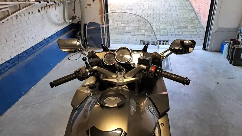 Yamaha FJR 1300 - foto 6