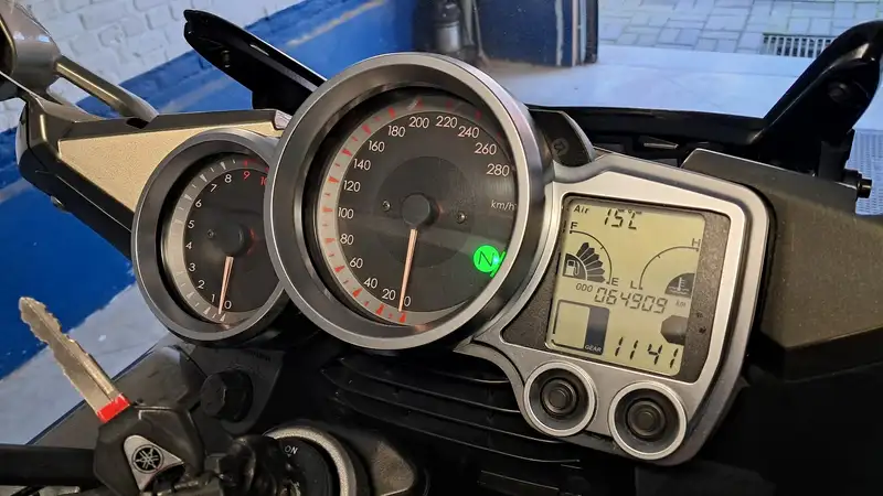 Yamaha FJR 1300 - foto 5
