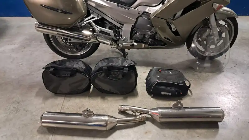 Yamaha FJR 1300 - foto 7