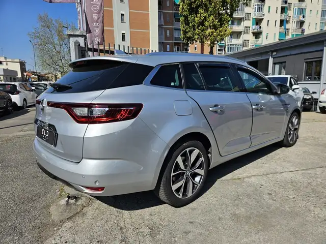 Renault Megane view 4