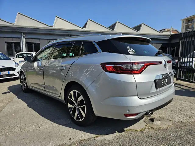 Renault Megane view 6