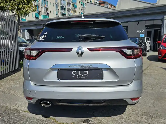 Renault Megane view 5