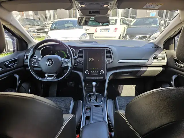 Renault Megane view 9