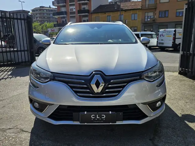 Renault Megane view 2