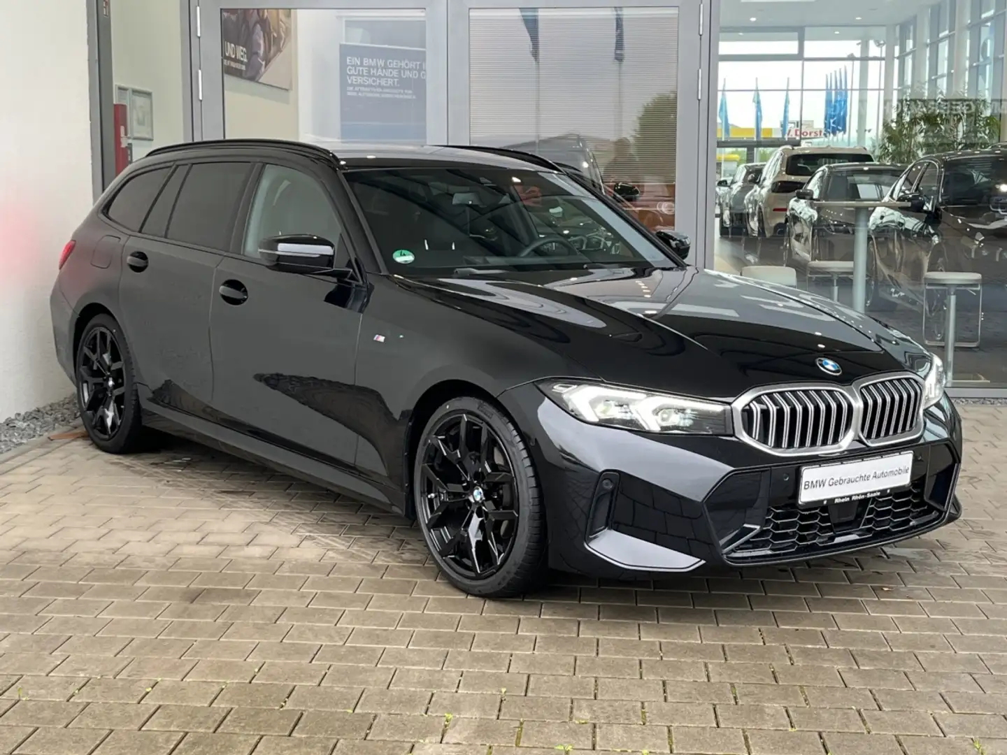 BMW 318 d Touring LCI II M Sportpaket AHK.KomZ.ParkA Noir - 2