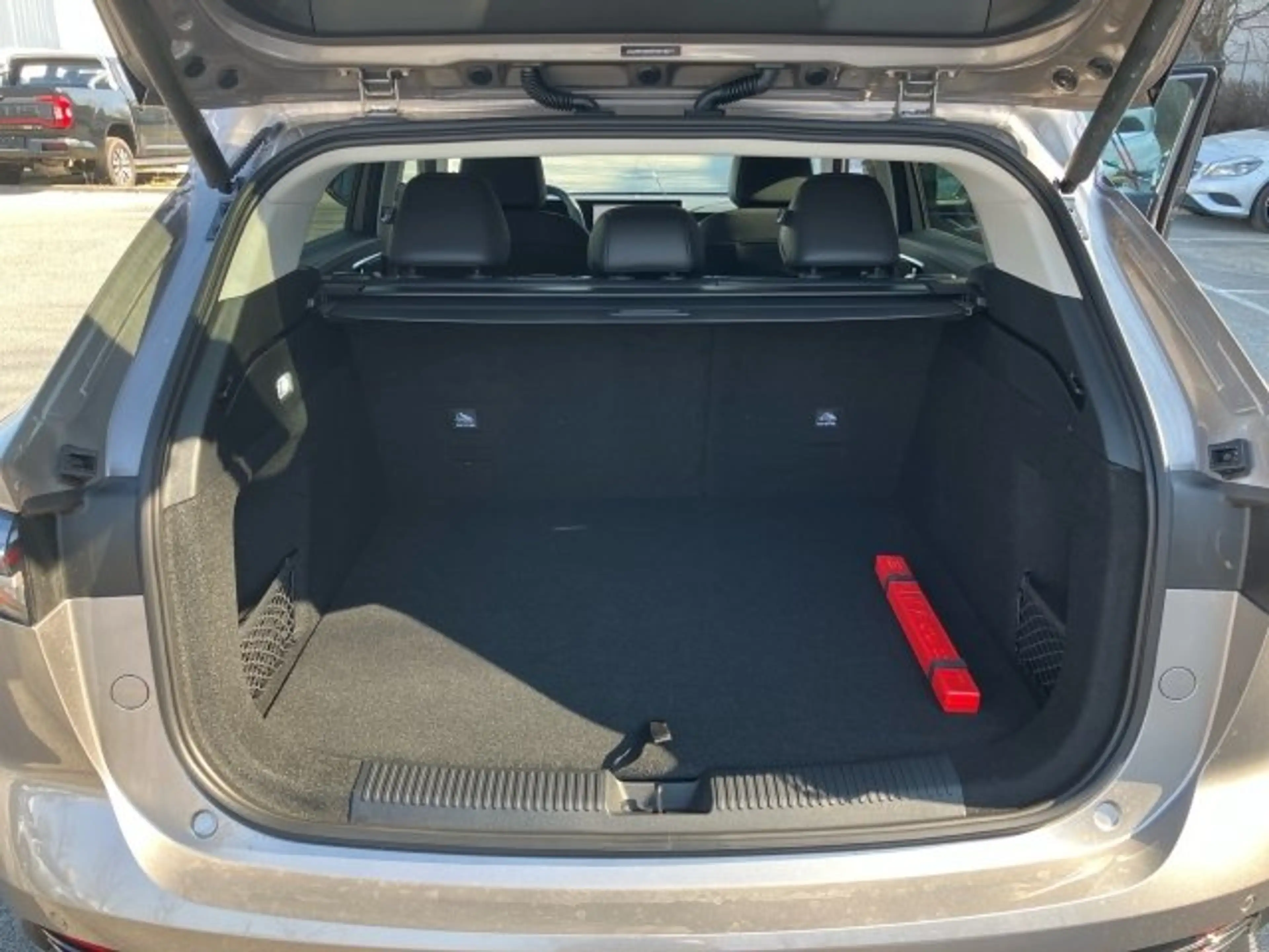 MG HS HEV Luxury 25.5 — photo 10