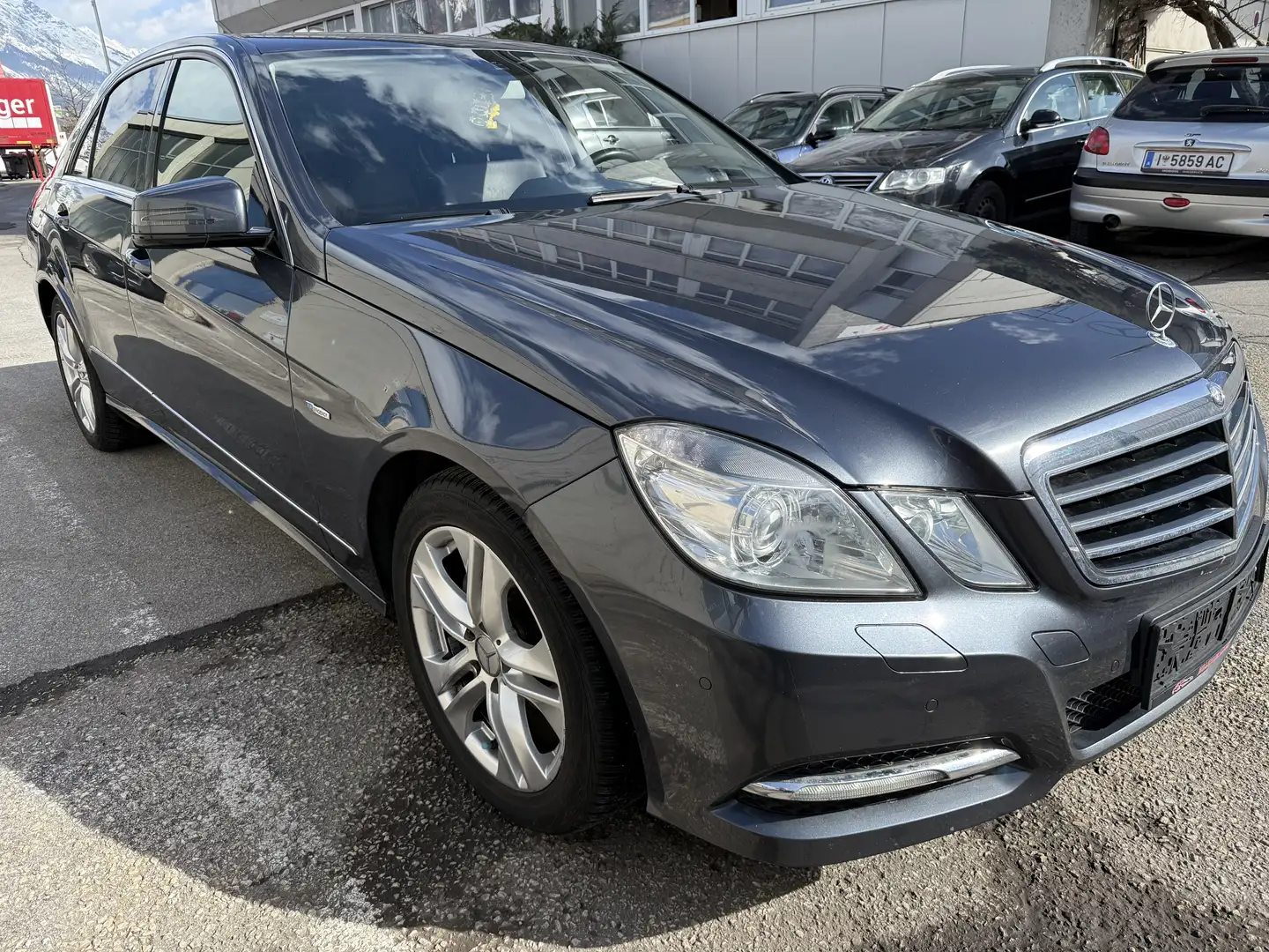 Mercedes-Benz E 200 Avantgarde BlueEfficiency CDI Aut. - 2