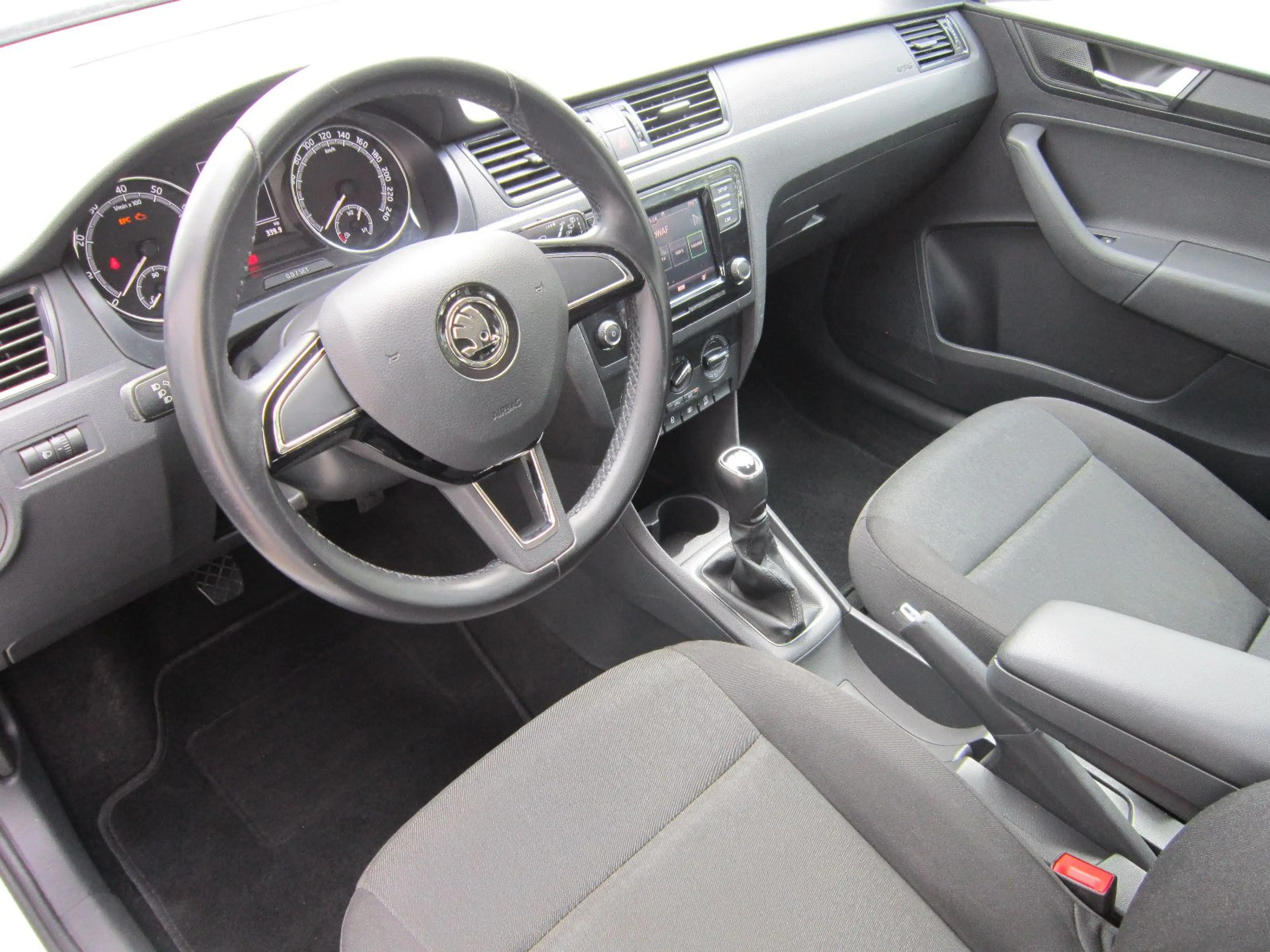 Skoda Rapid/Spaceback Spaceback Cool Edition — photo 10