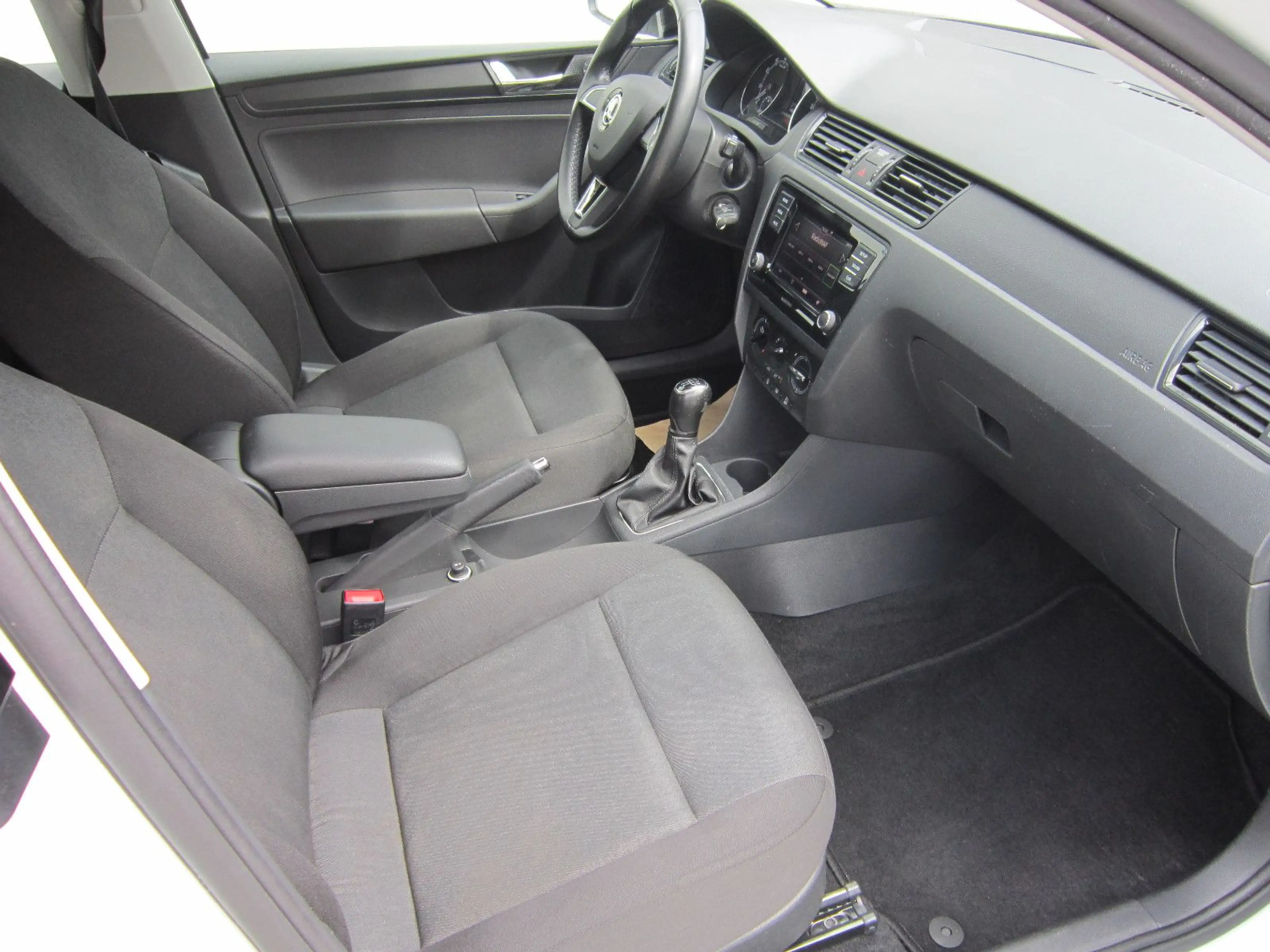 Skoda Rapid/Spaceback Spaceback Cool Edition — photo 9