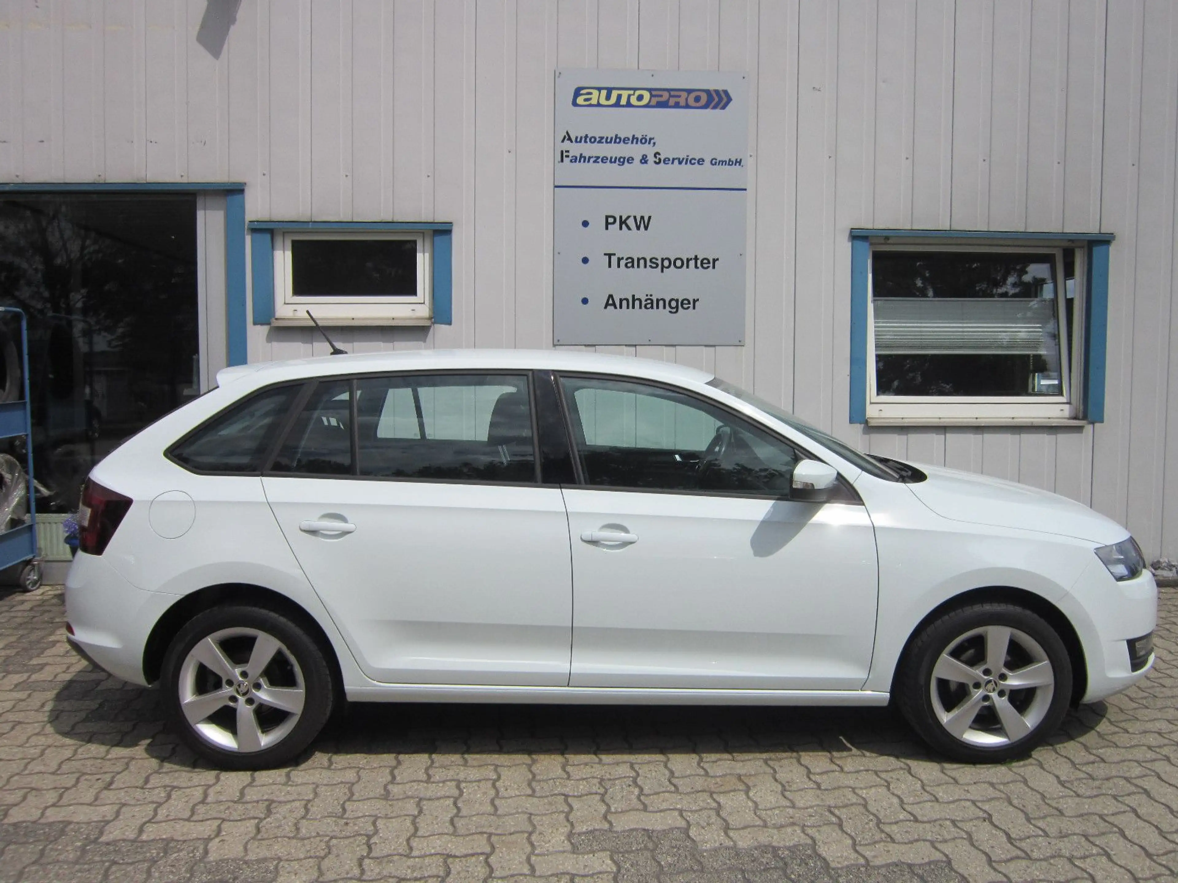 Skoda Rapid/Spaceback Spaceback Cool Edition — photo 4