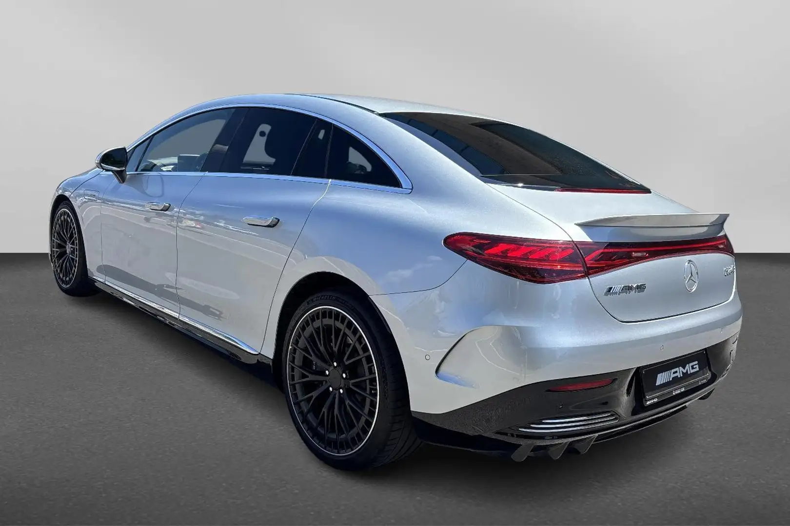 Mercedes-Benz EQE 43 AMG 4MATIC *AIRMATIC Srebrny - 2