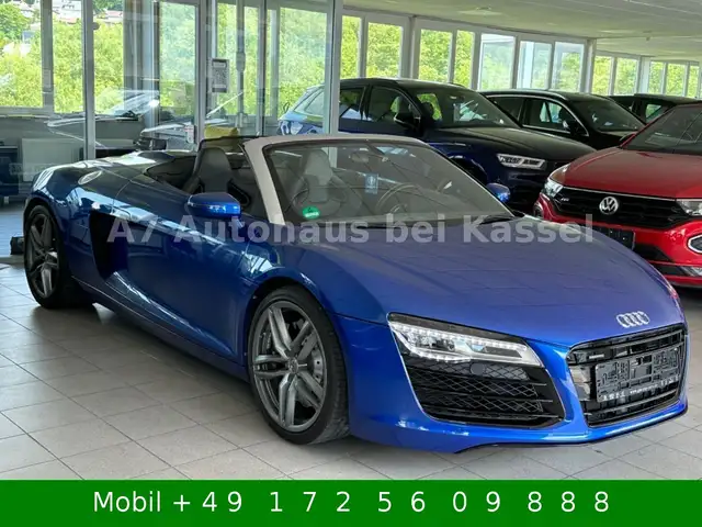 Audi R8 view 2