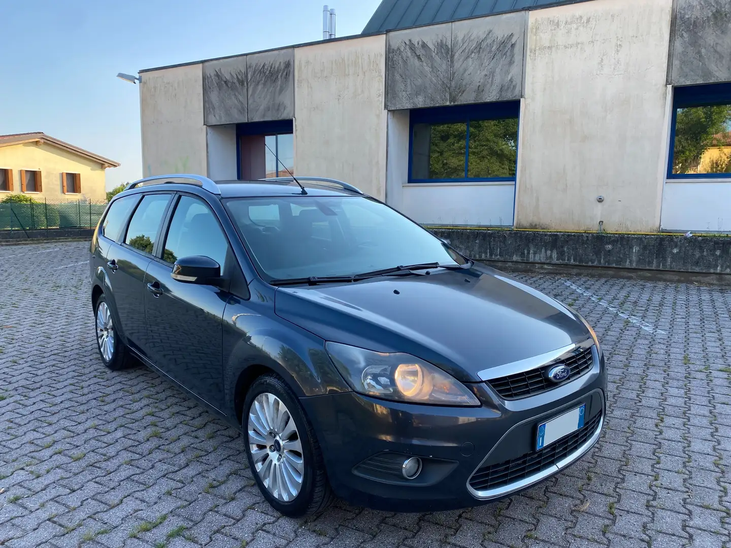 Ford Focus Focus 2.0i Gpl Titanium Unico Proprietario Grigio - 2