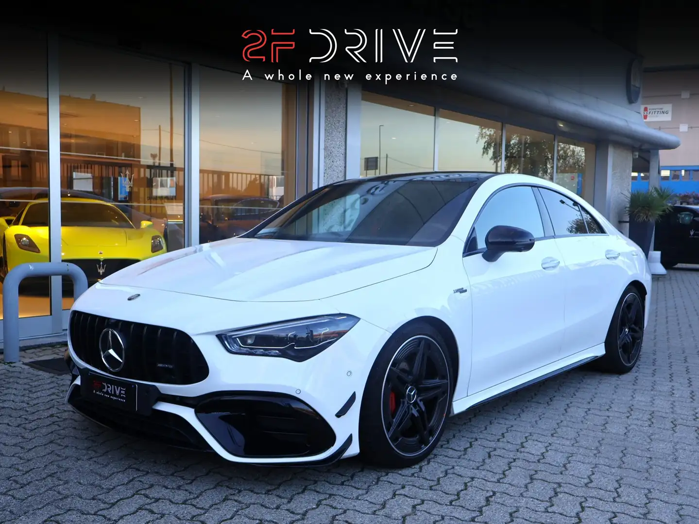 Mercedes-Benz CLA 45 AMG S Blanc - 1