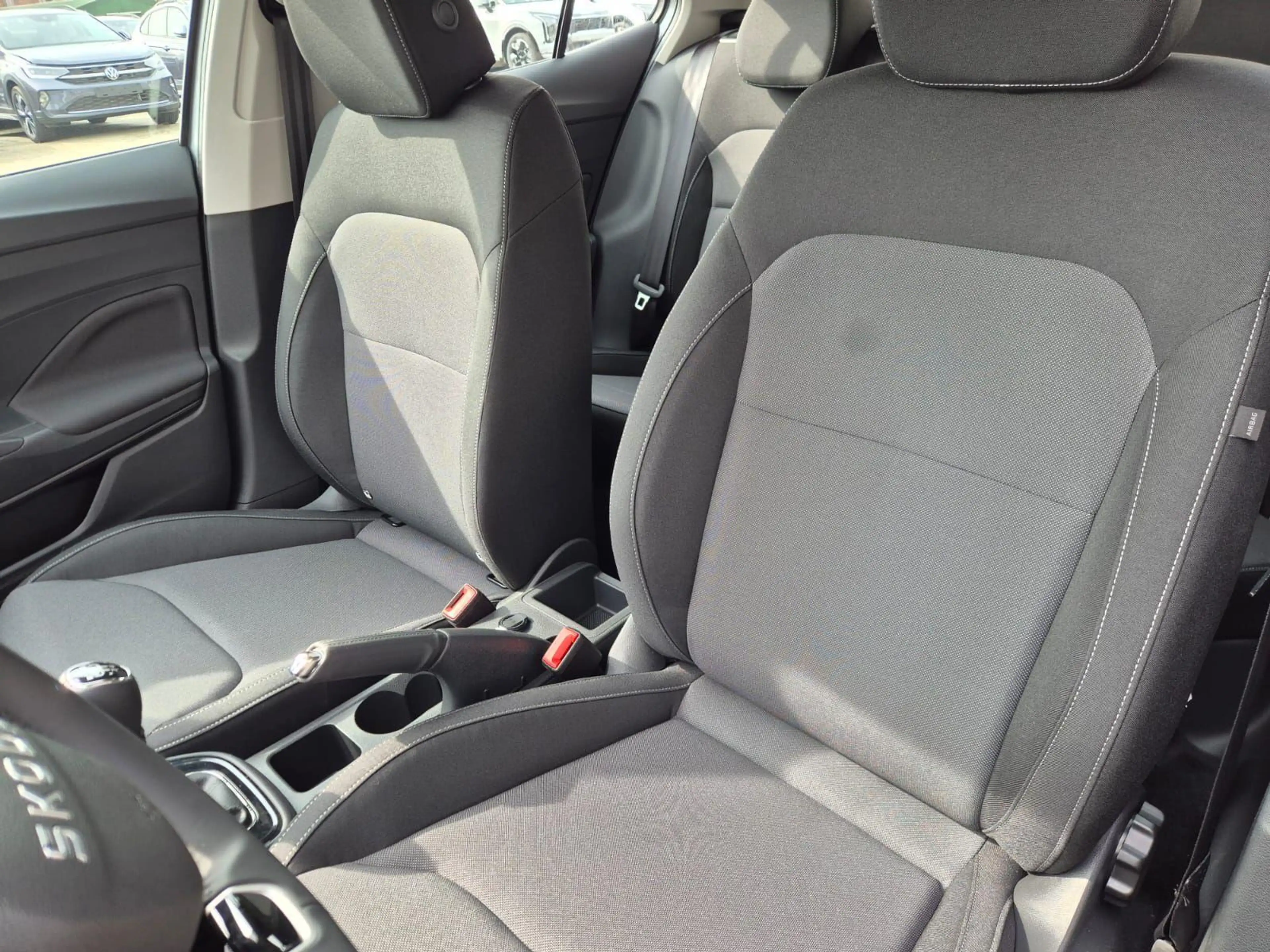 Skoda Fabia 1.0 TSI 95PS Selection 5-türig Rückf.Kamera Par... — photo 11