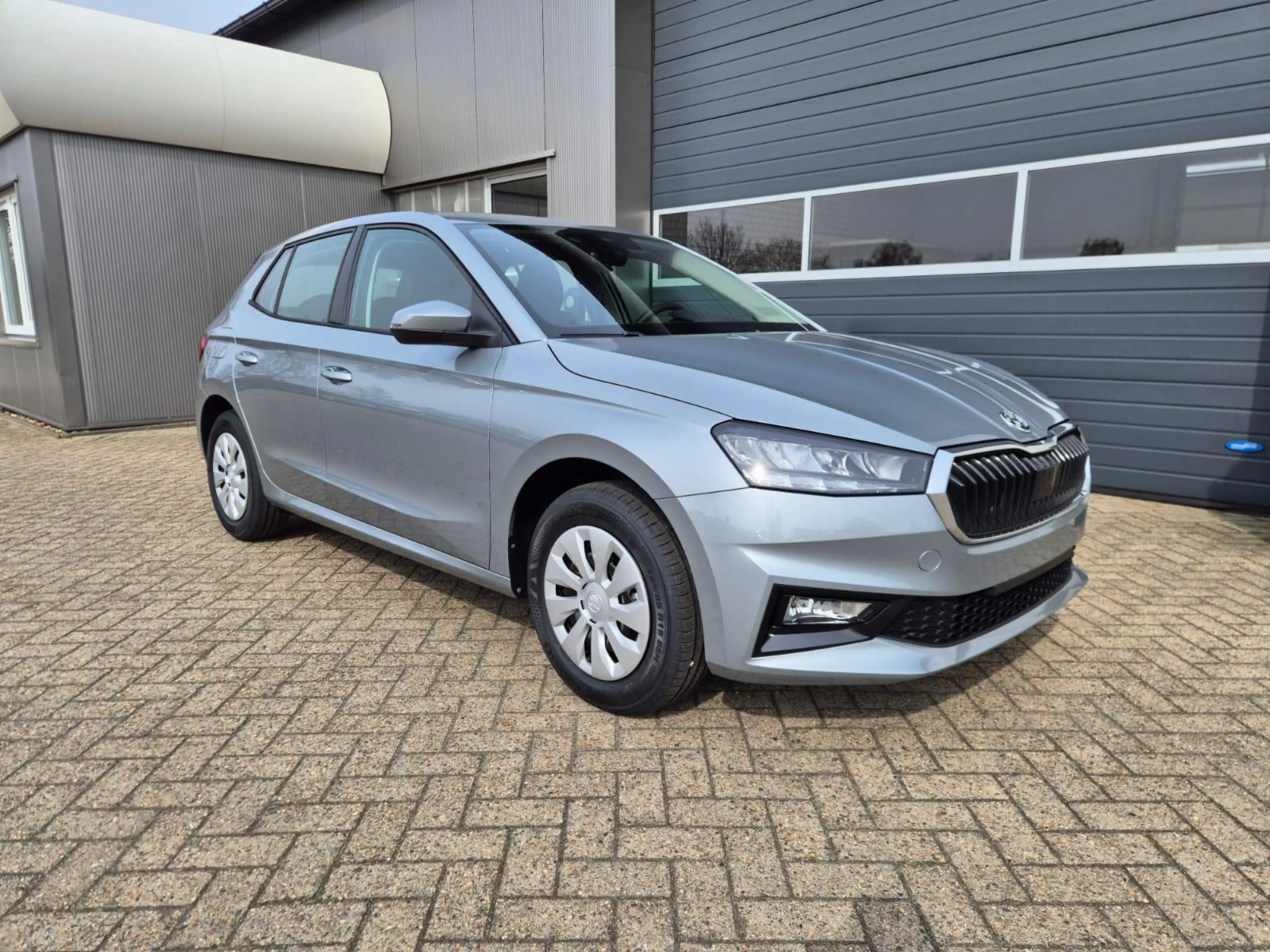 Skoda Fabia 1.0 TSI 95PS Selection 5-türig Rückf.Kamera Par... — photo 7