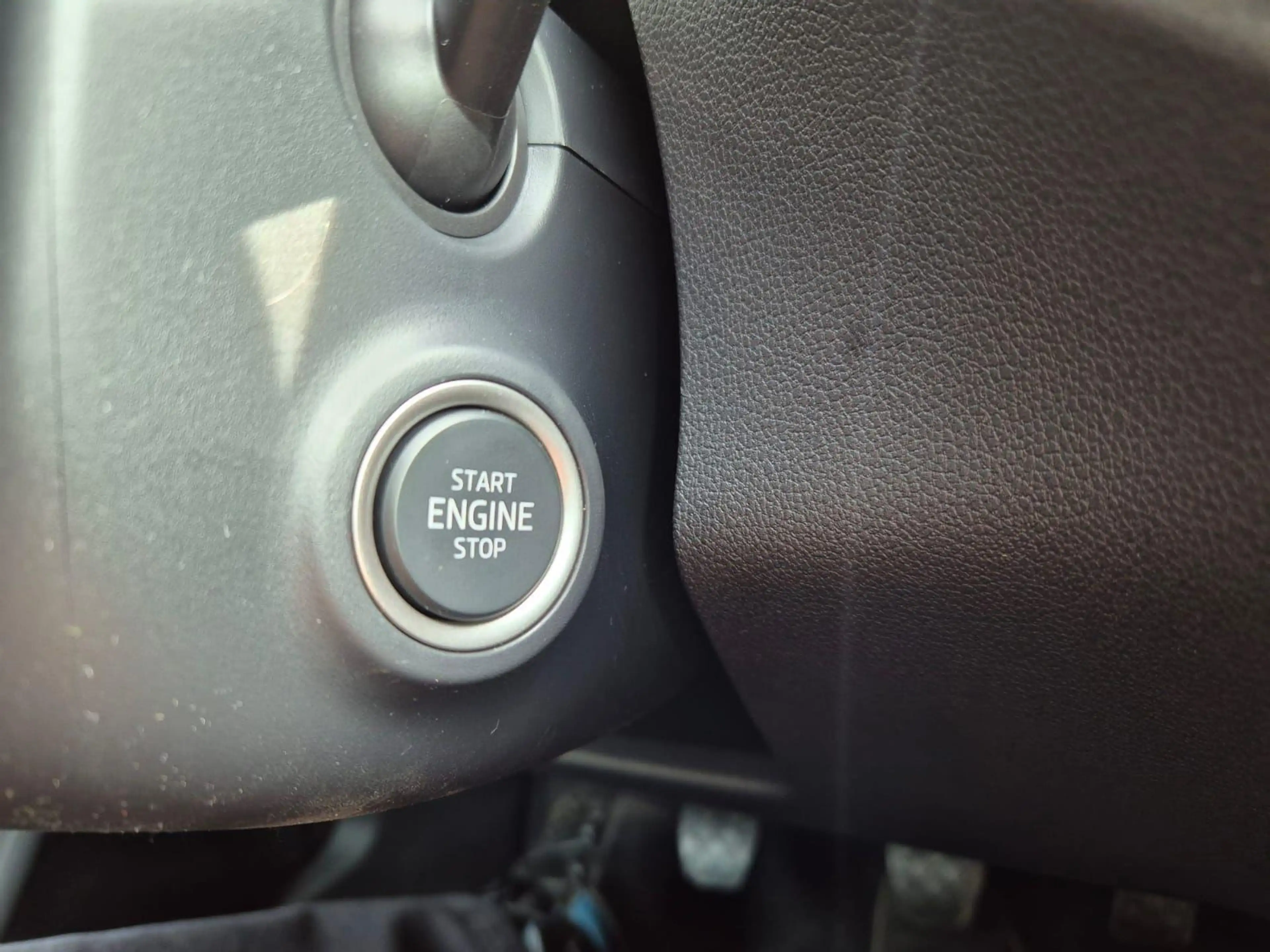Skoda Fabia 1.0 TSI 95PS Selection 5-türig Rückf.Kamera Par... — photo 16