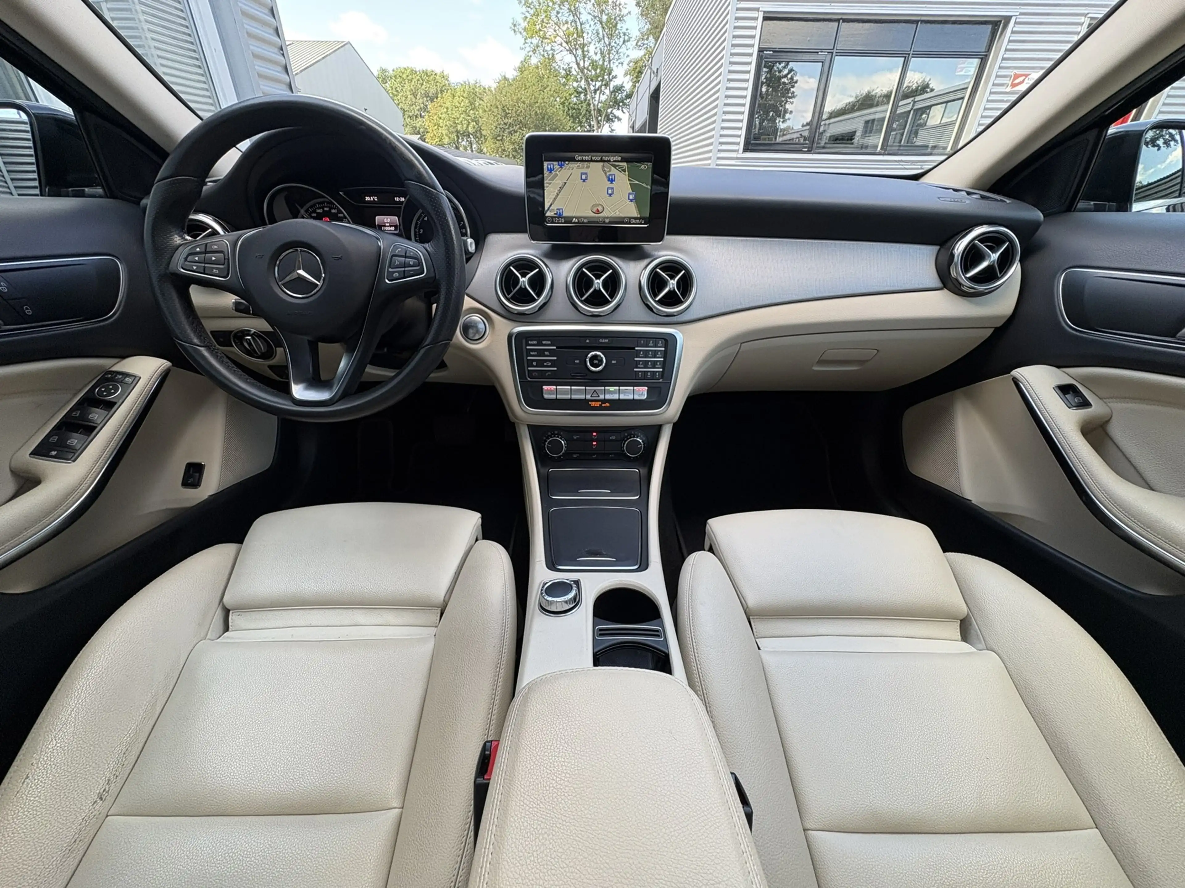 Mercedes-Benz GLA 180 Business Solution -OPEN DAK-STOELVERWARMING-SPORTS — photo 12