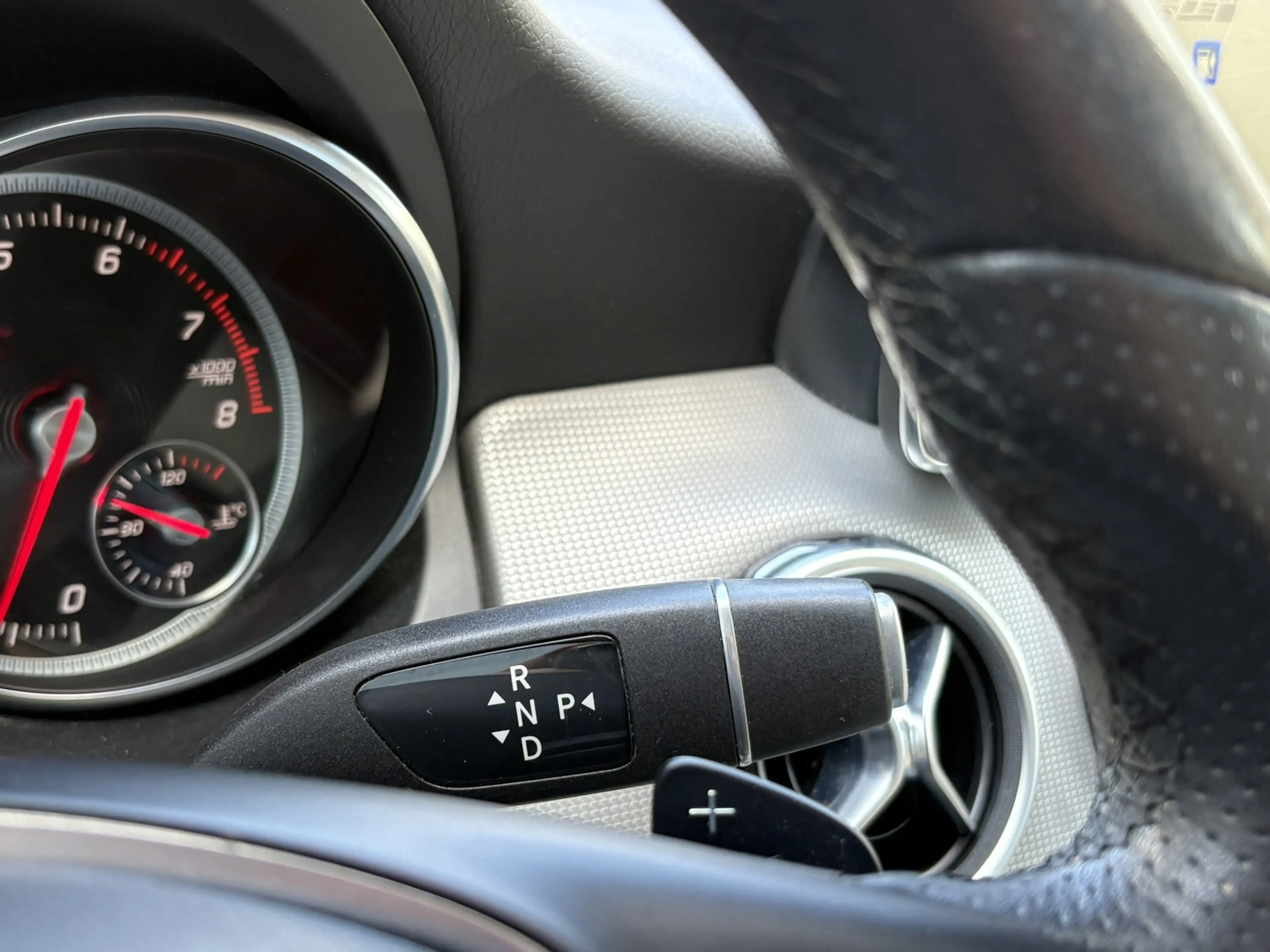 Mercedes-Benz GLA 180 Business Solution -OPEN DAK-STOELVERWARMING-SPORTS — photo 20