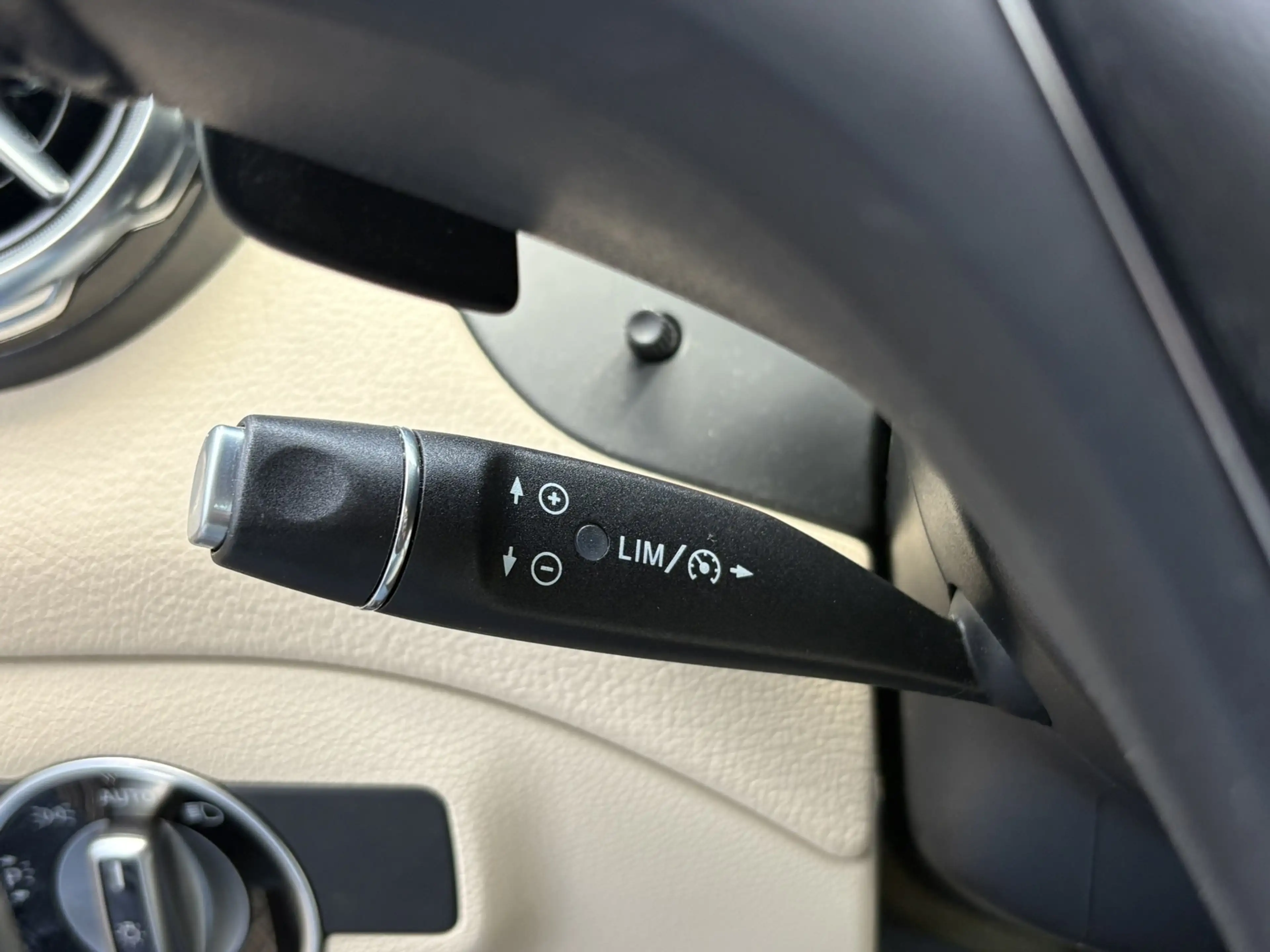 Mercedes-Benz GLA 180 Business Solution -OPEN DAK-STOELVERWARMING-SPORTS — photo 19