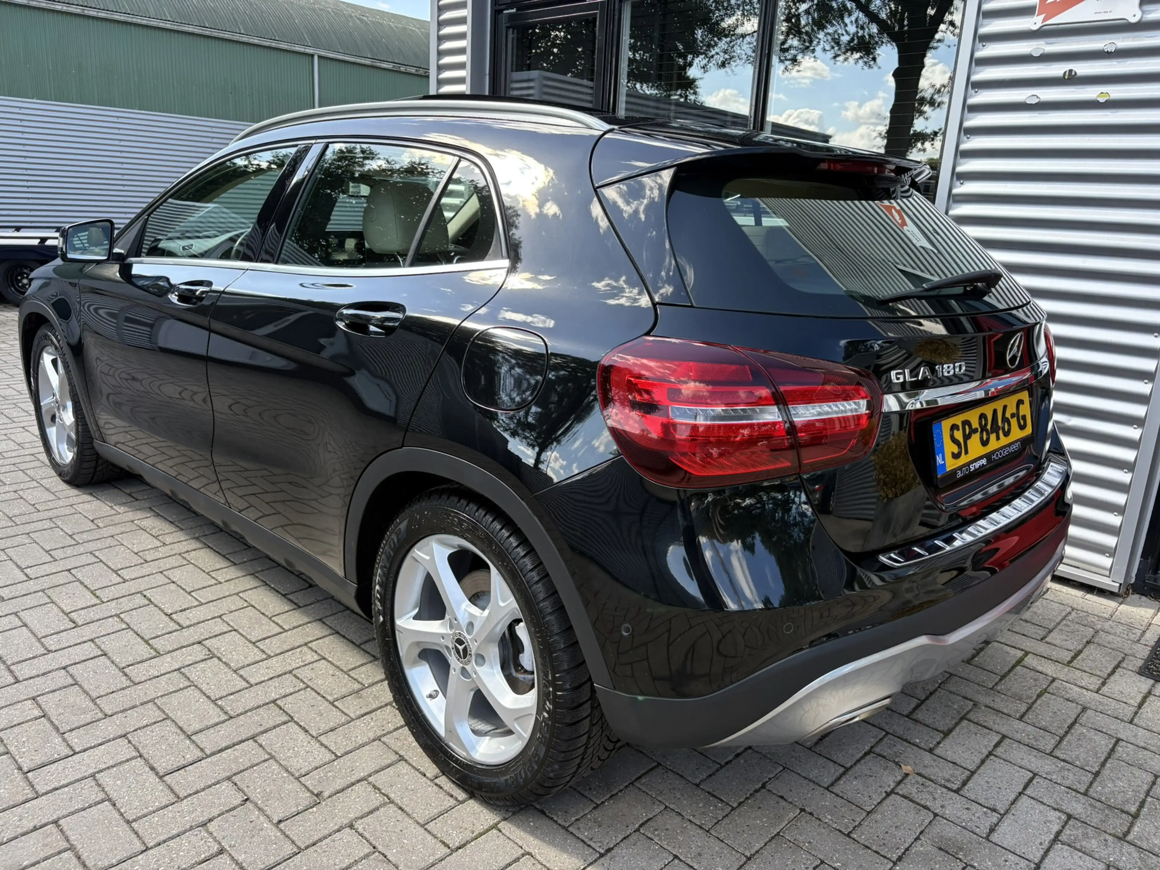 Mercedes-Benz GLA 180 Business Solution -OPEN DAK-STOELVERWARMING-SPORTS — photo 28