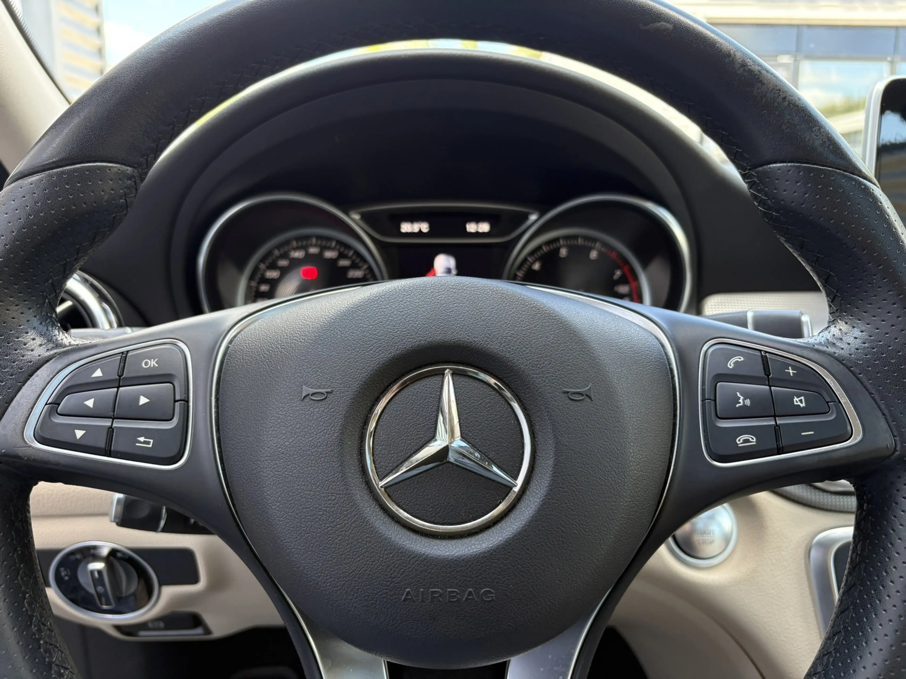 Mercedes-Benz GLA 180 Business Solution -OPEN DAK-STOELVERWARMING-SPORTS — photo 18