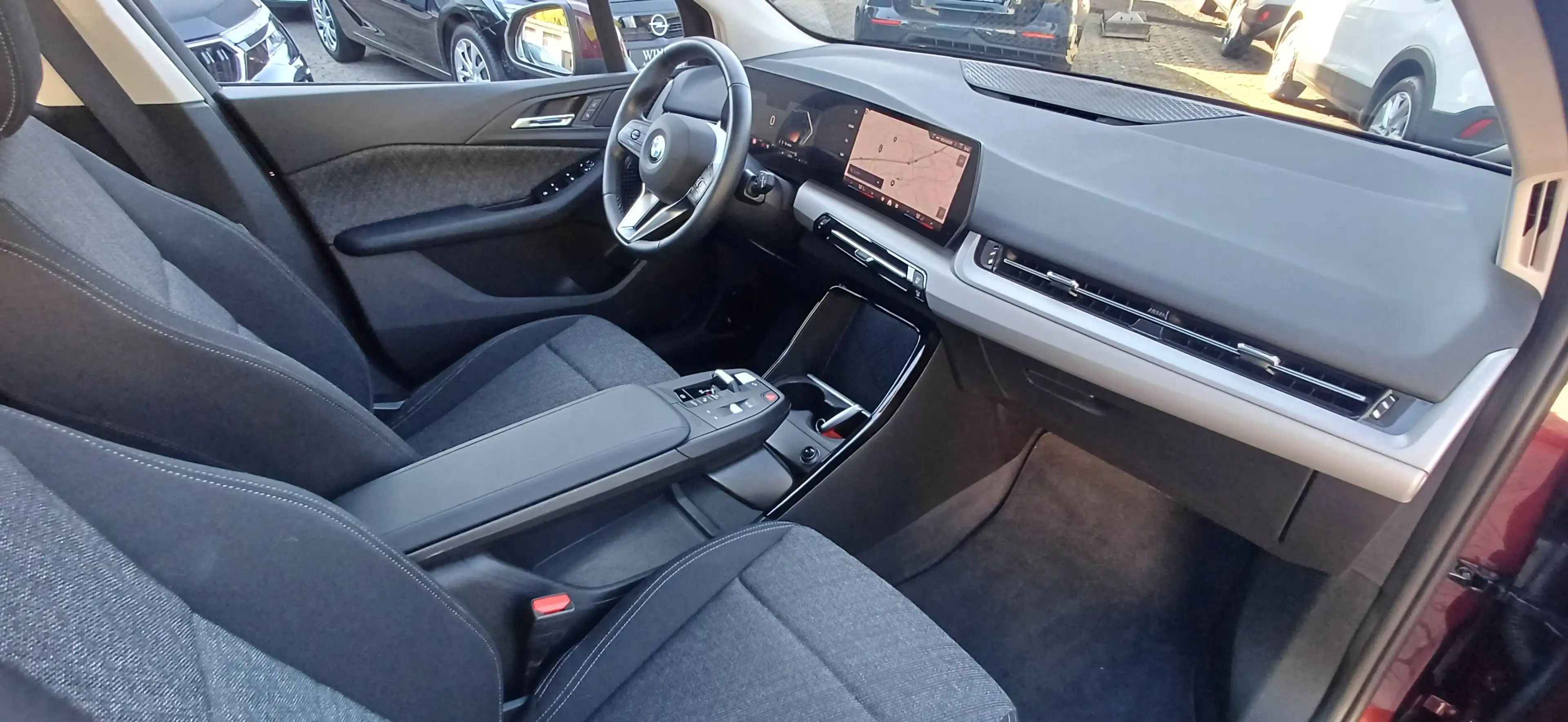 BMW 216 216i Active Tourer Automatik-Klimaaut-Navi-Kamera-ALU-Sitzhzg-LED-DAB — photo 14