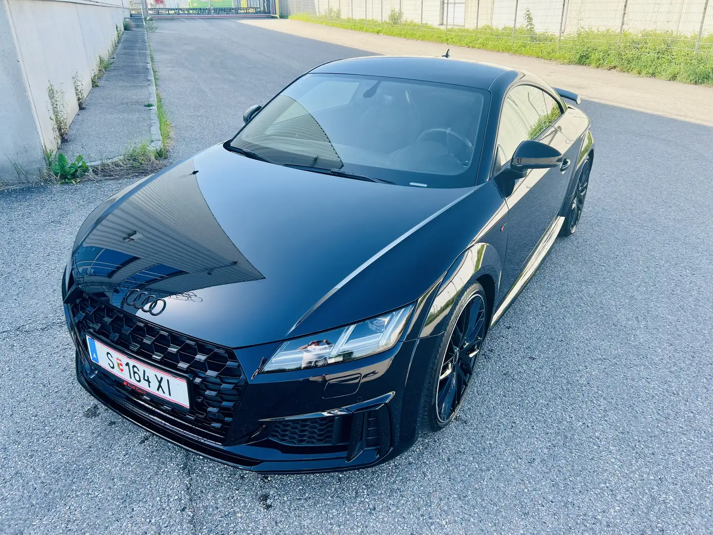 Audi TT TT Coupé 40 TFSI S-tronic *Audi exclusive* Schwarz - 2