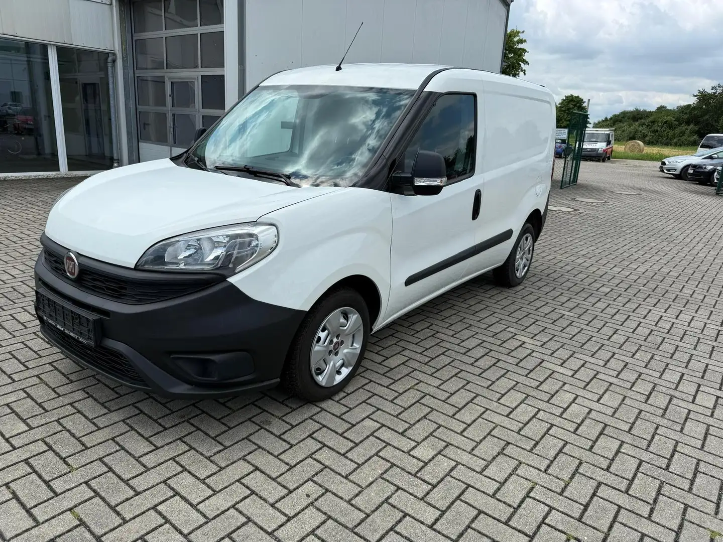Fiat Doblo Basis Kasten Weiß - 1