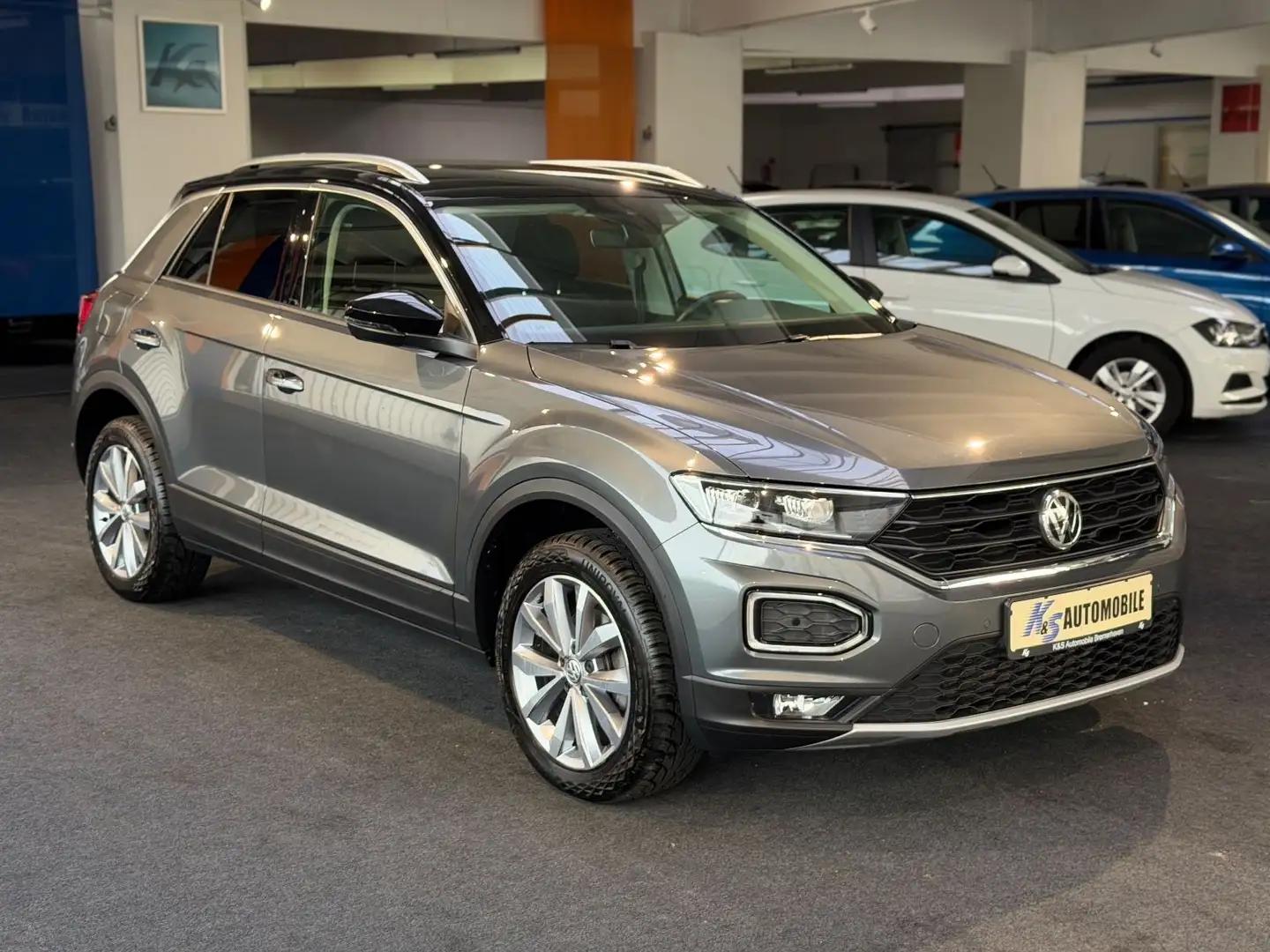 Volkswagen T-Roc Style*AUTOM.*KAMERA*NAVI*SITZH.* Gris - 1